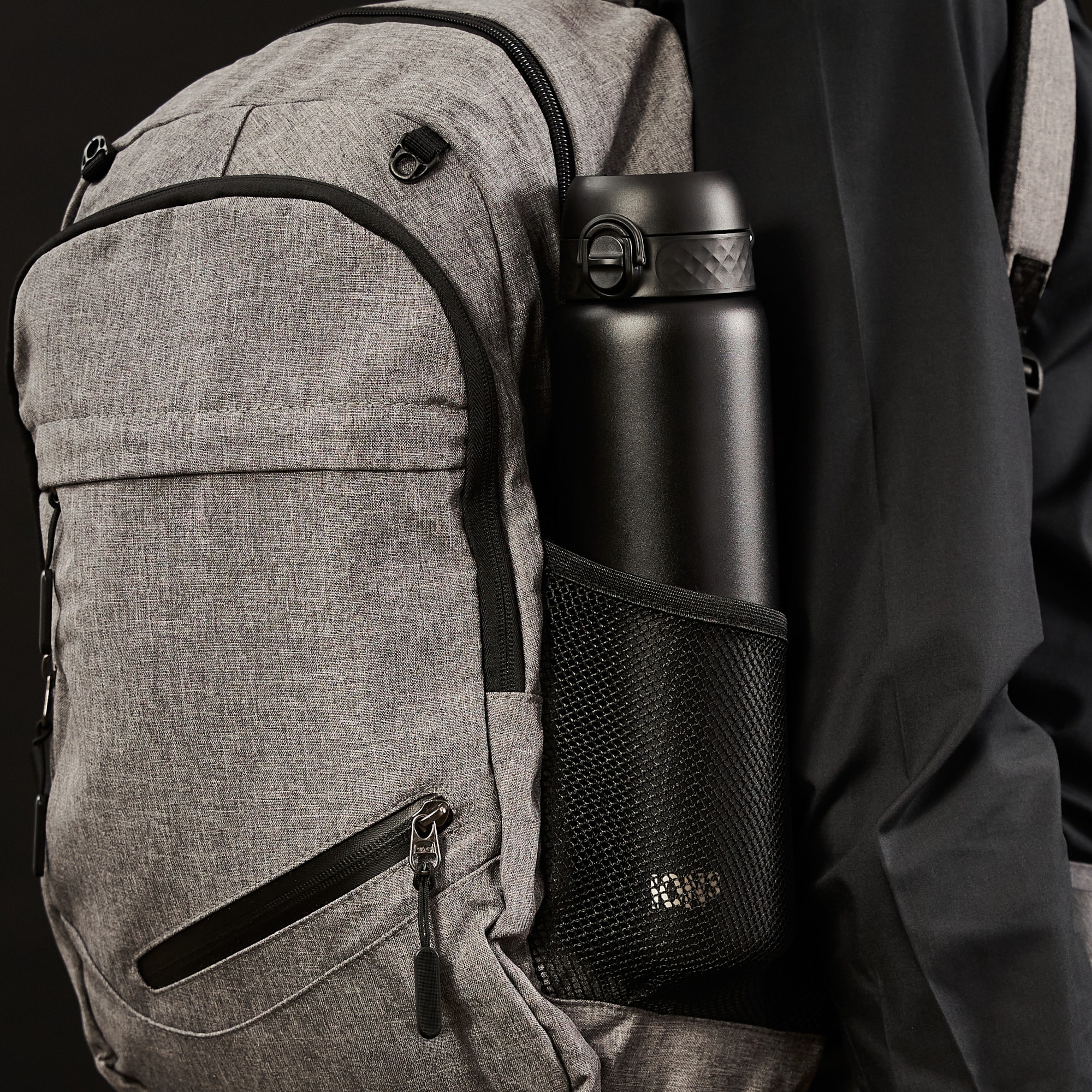 Termoláhev ION8 Double Wall 920 ml - Black