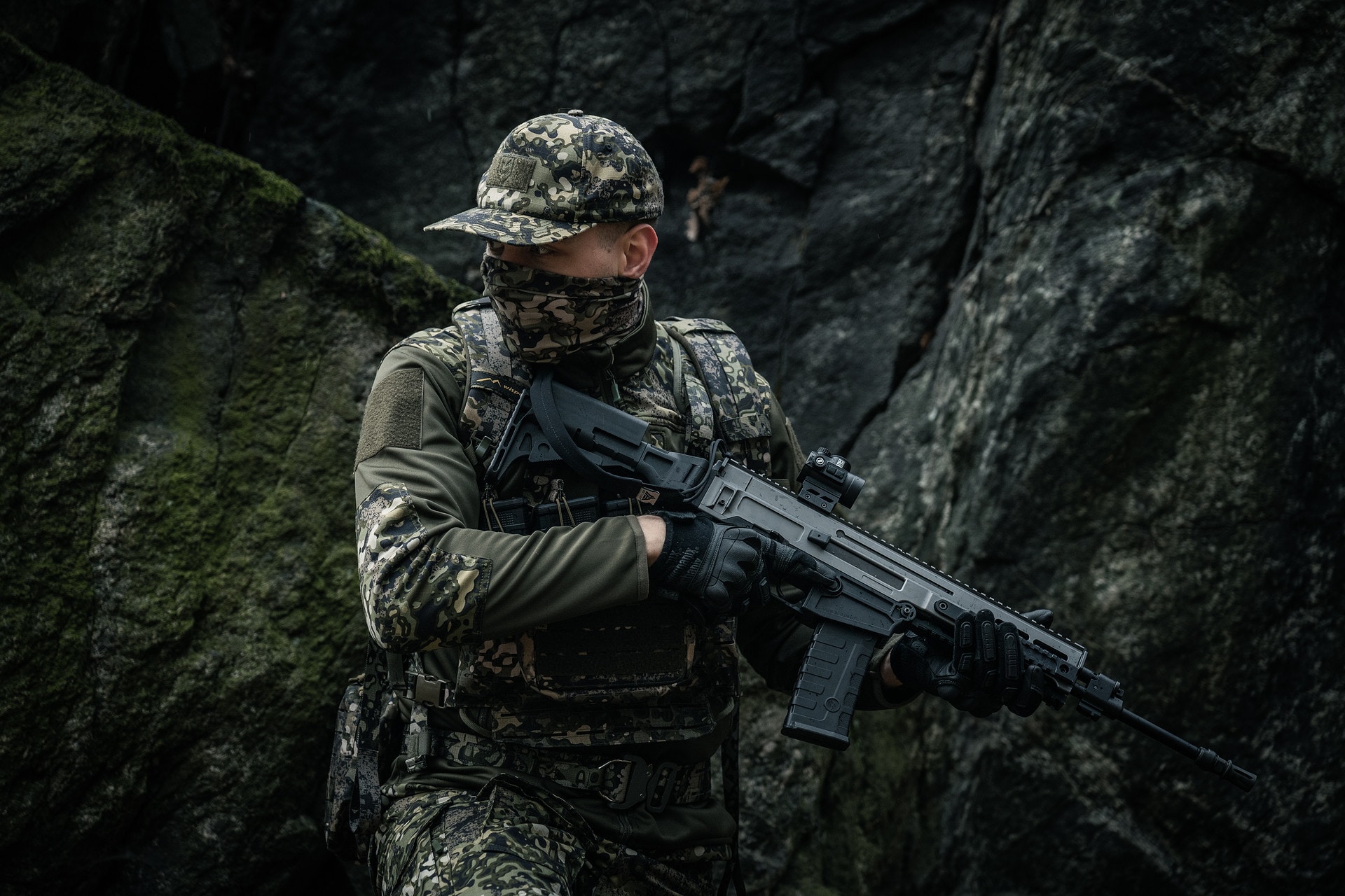 Taktická vesta typu Chest Rig Maskpol - MAPA