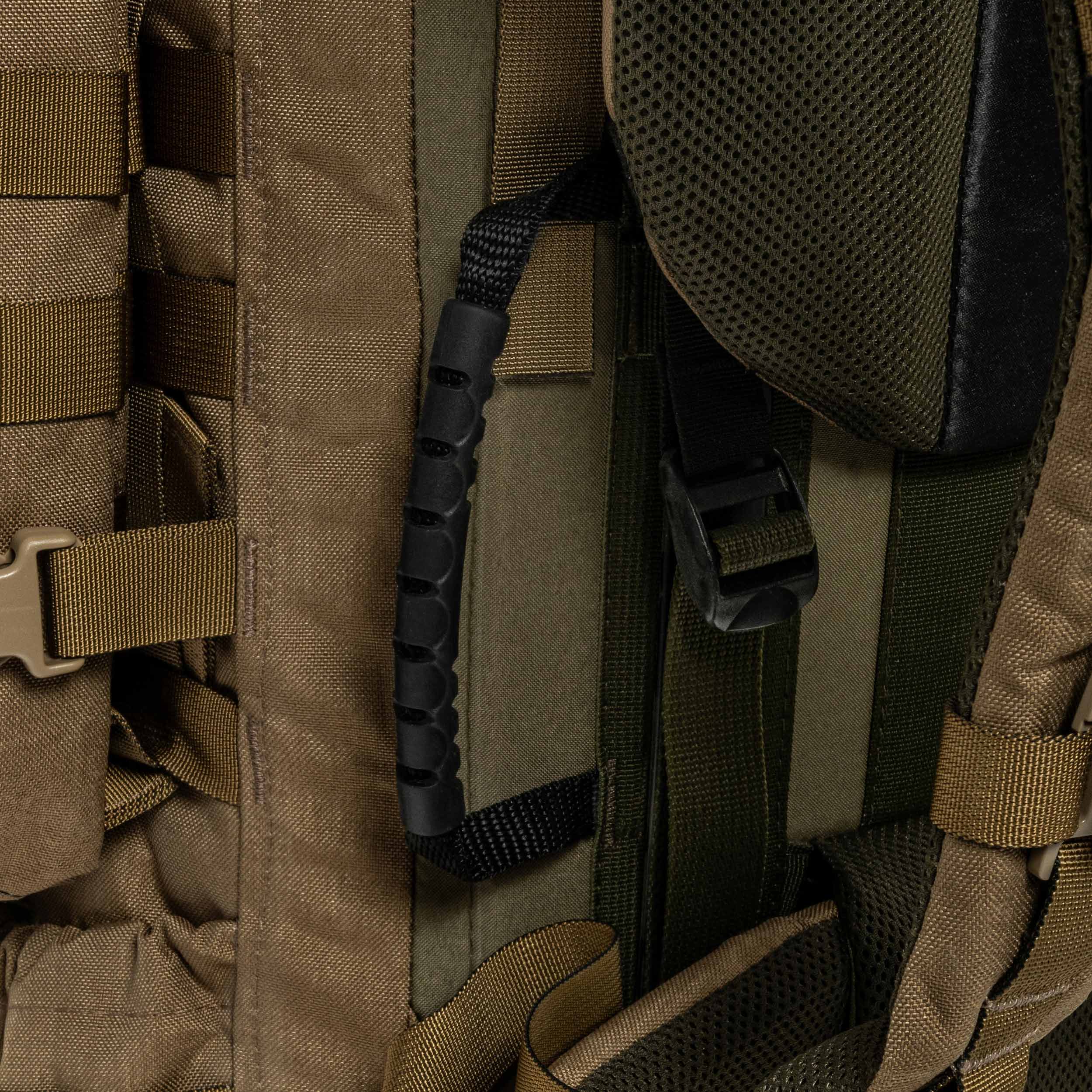 Batoh Wisport Raccoon 65 l – Coyote