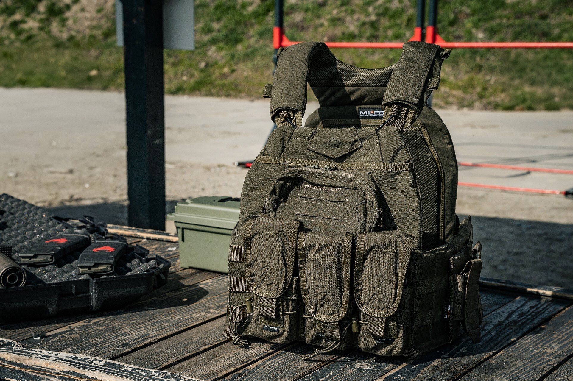 Taktická vesta Pentagon Milon - RAL 7013