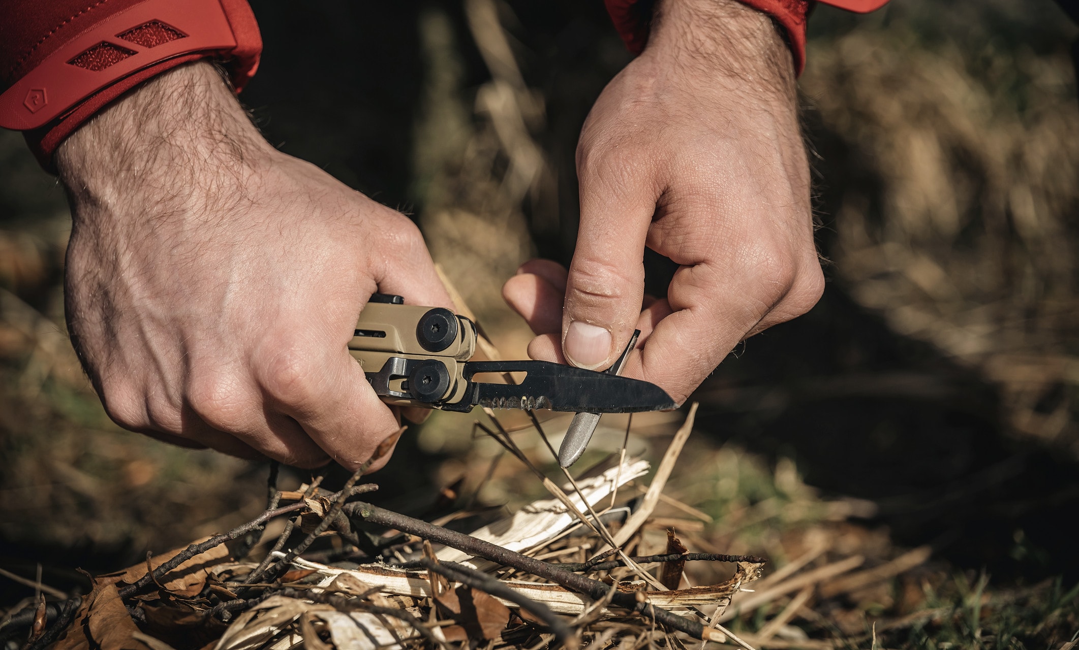 Multitool Leatherman Signal Coyote – limitovaná edice