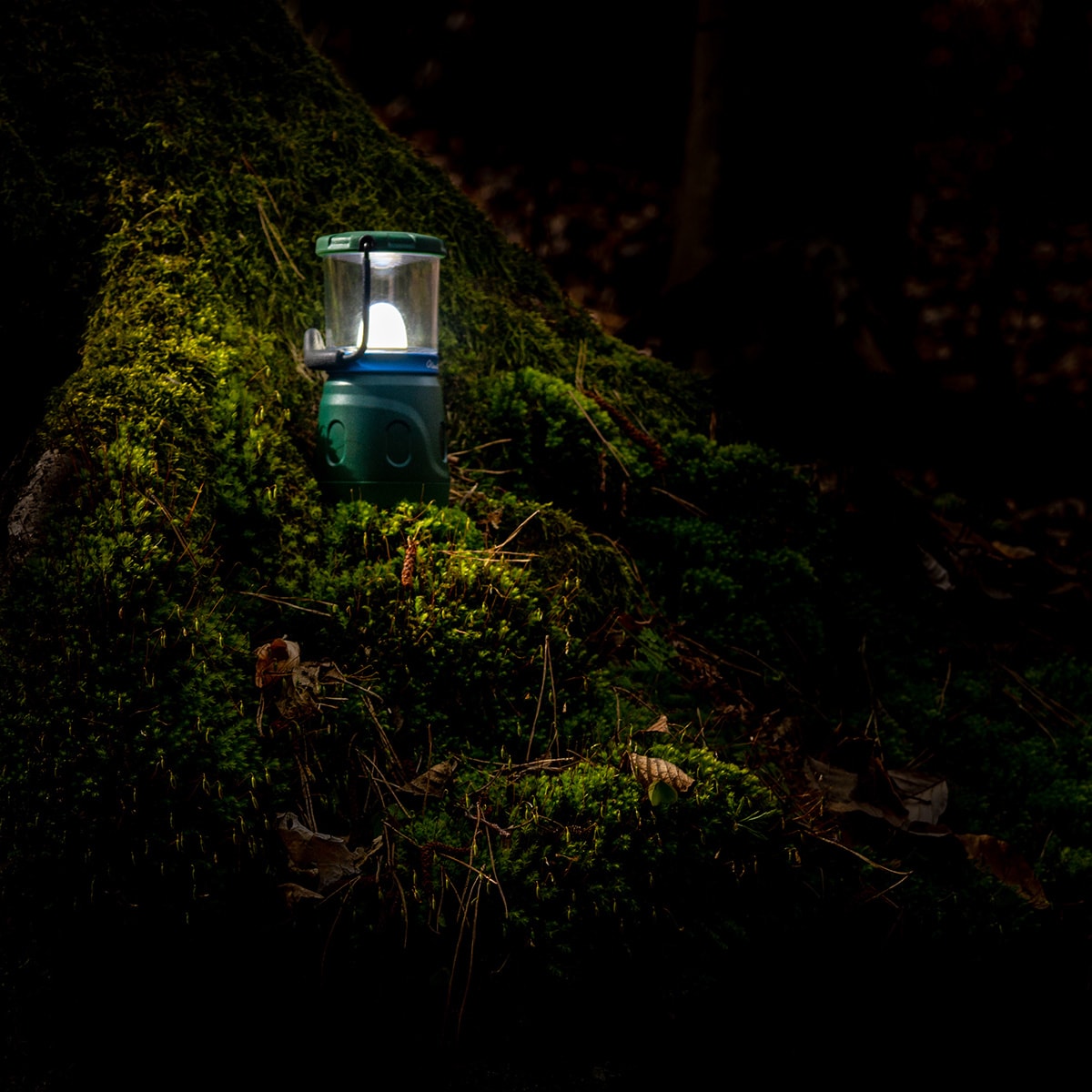 Kempingová lampa Olight Olantern Moss Green - 360 lumenů