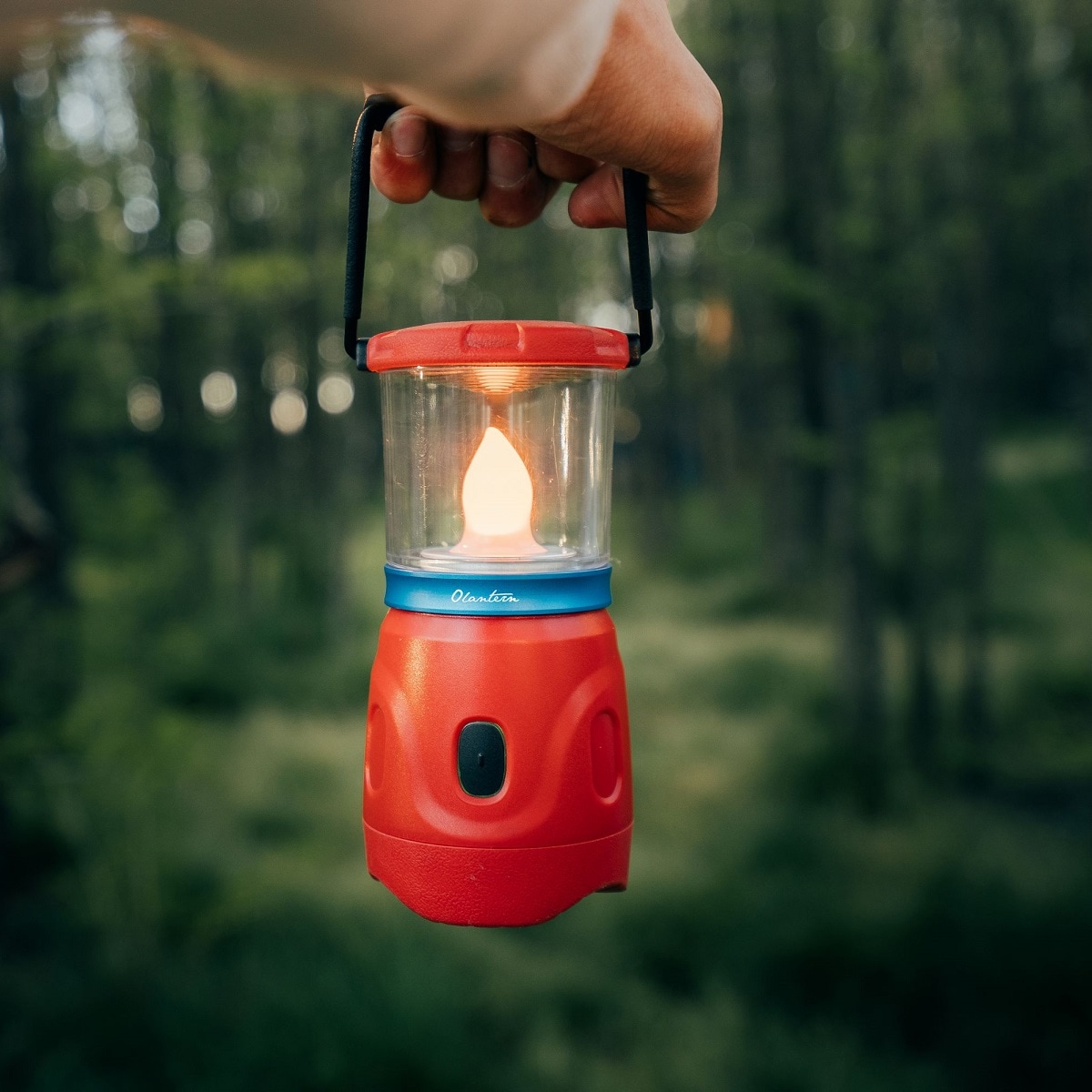 Kempingová lampa Olight Olantern Wine Red - 360 lumenů