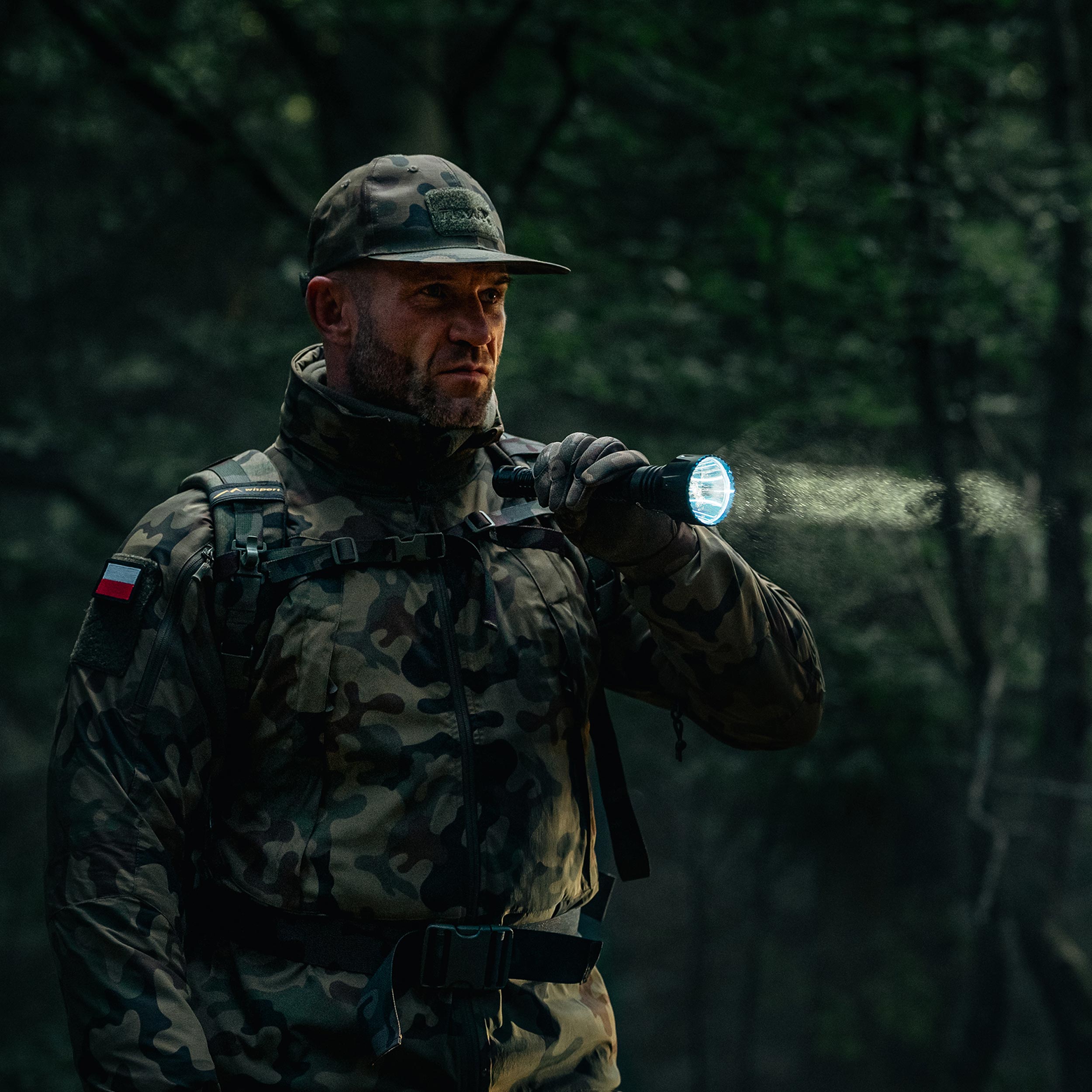 Taktická a pátrací svítilna Olight Javelot Turbo - dosah 1300 m