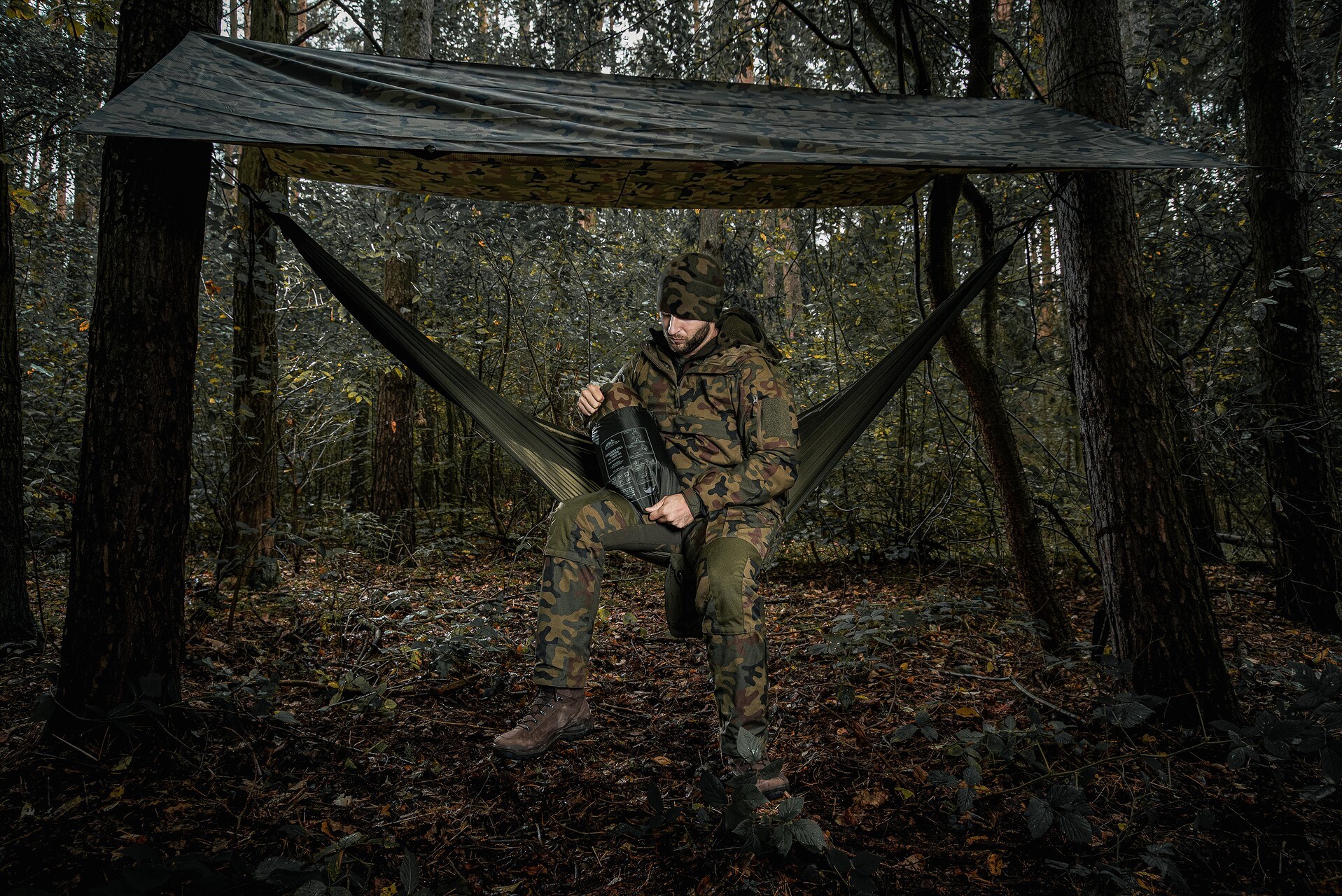 Bivakovací plachta Helikon-Tex Supertarp Small – wz.93 Pantera PL Woodland