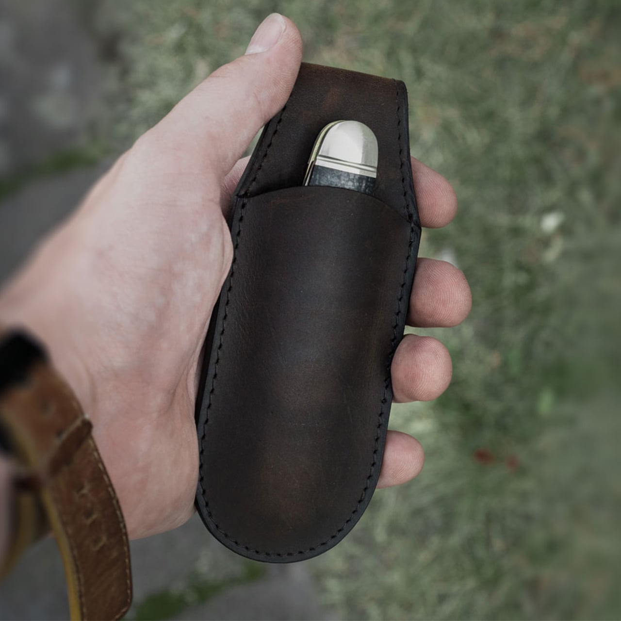 Pouzdro Boker Magnetic Leather Pouch Small - Brown