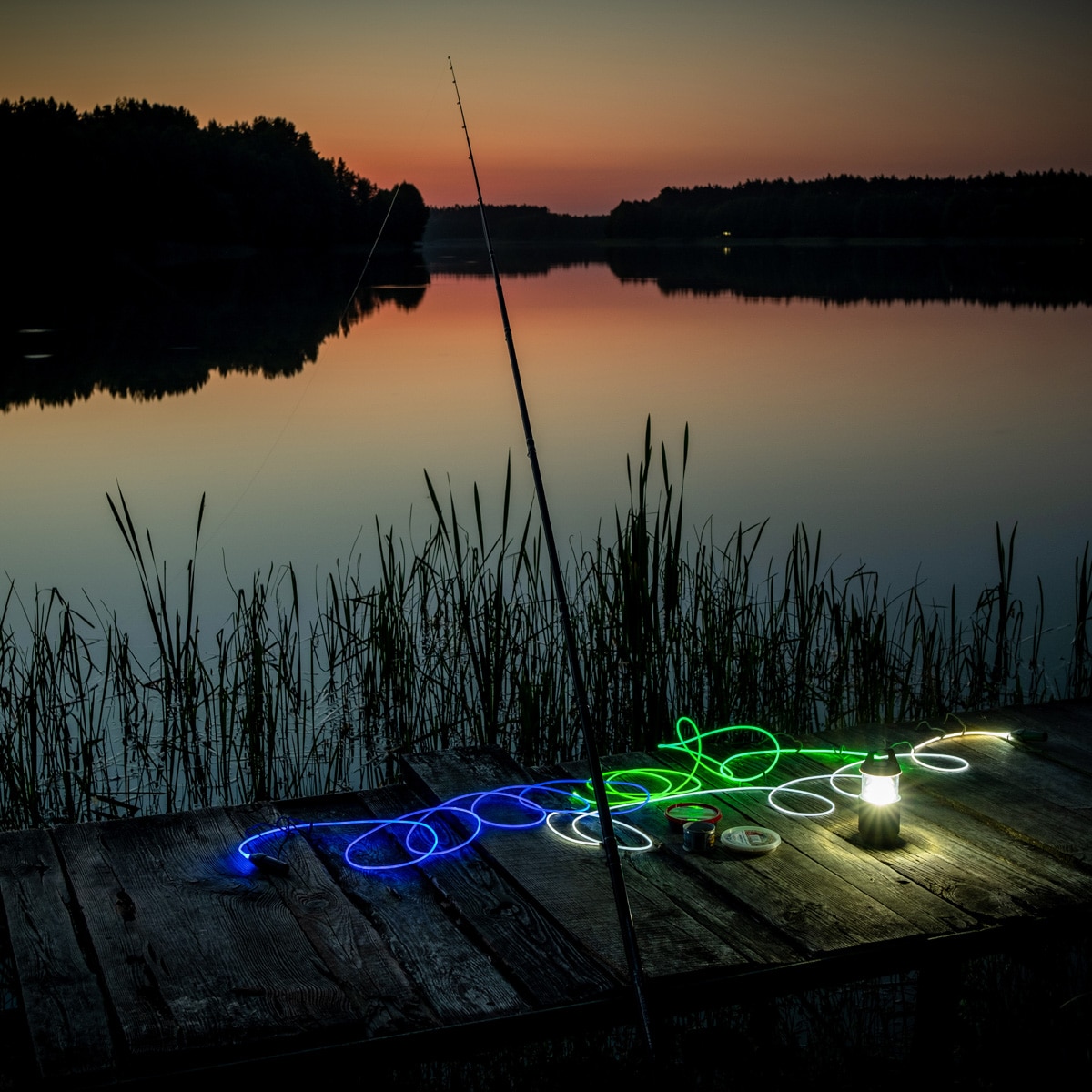 LED osvětlení Nite Ize Radiant Rechargeable ShineLine – bílé