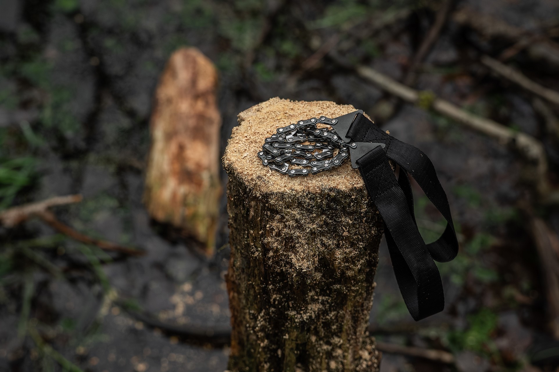 Ruční řetězová pila Badger Outdoor Army Chainsaw s držadly