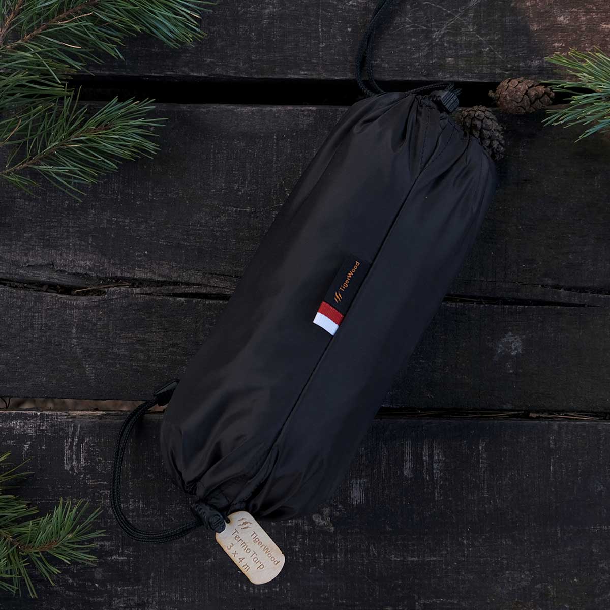 Bivakovací plachta TigerWood Termo Tarp 3 × 4 m – Black