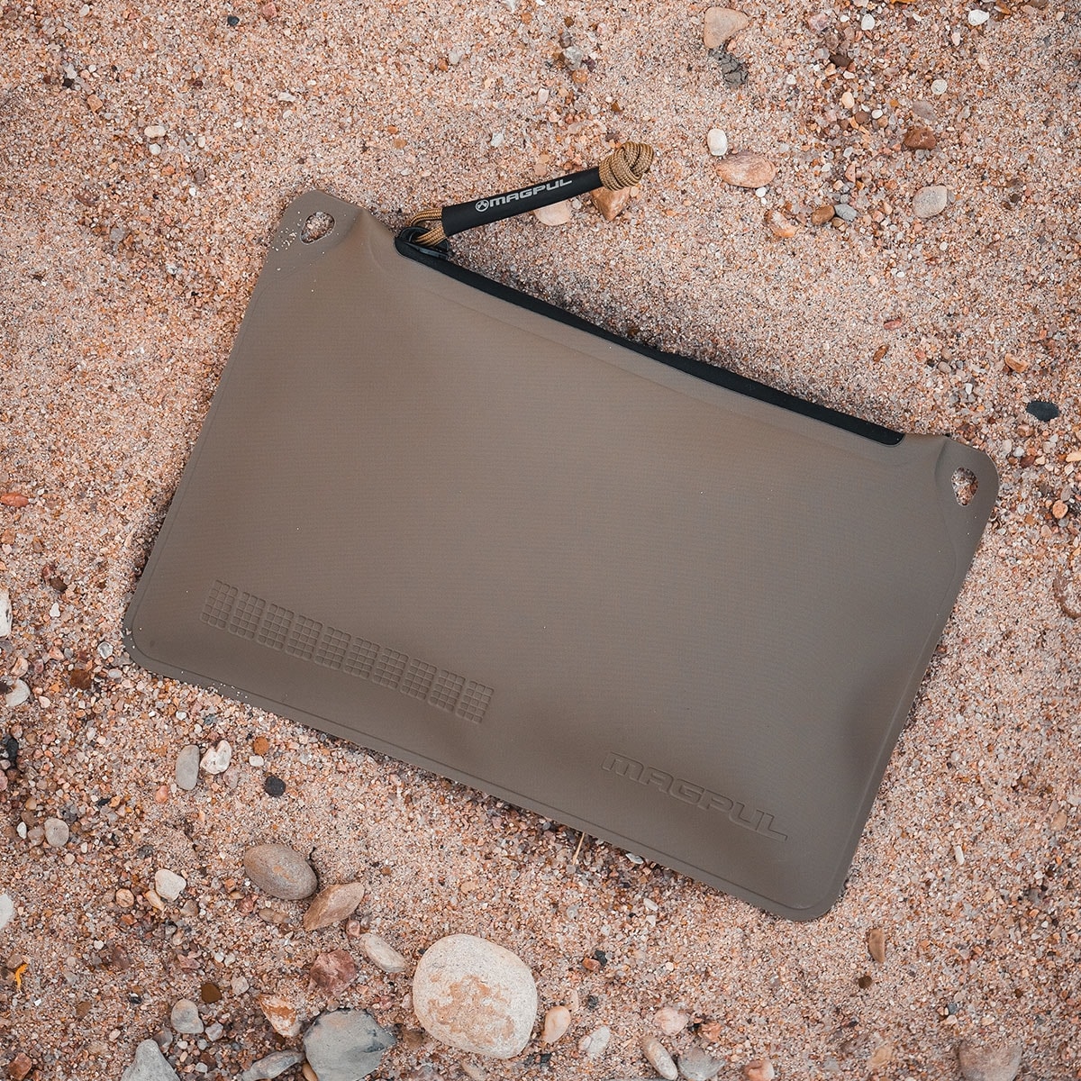 Pouzdro Magpul Daka Small - Flat Dark Earth