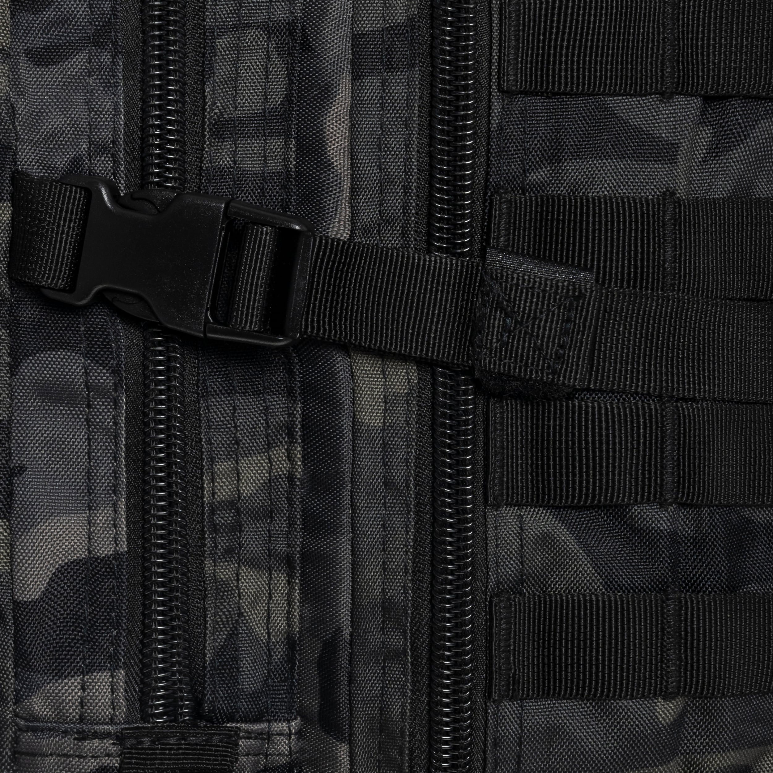 Batoh Mil-Tec Assault Pack Small 20 l – Dark Camo