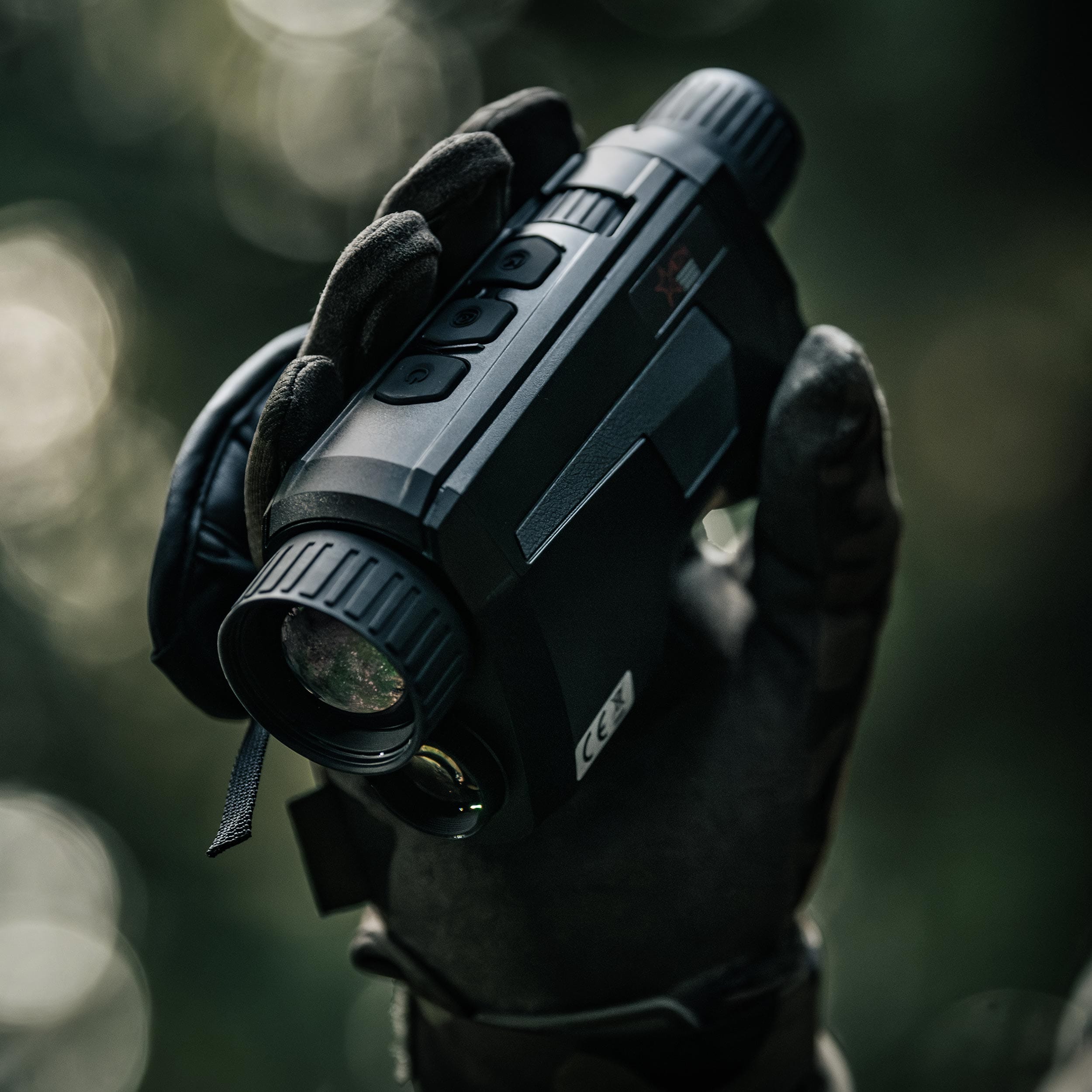 Termovizor AGM Fuzion TM25-384 s iluminátorem Sioux 850D - sada