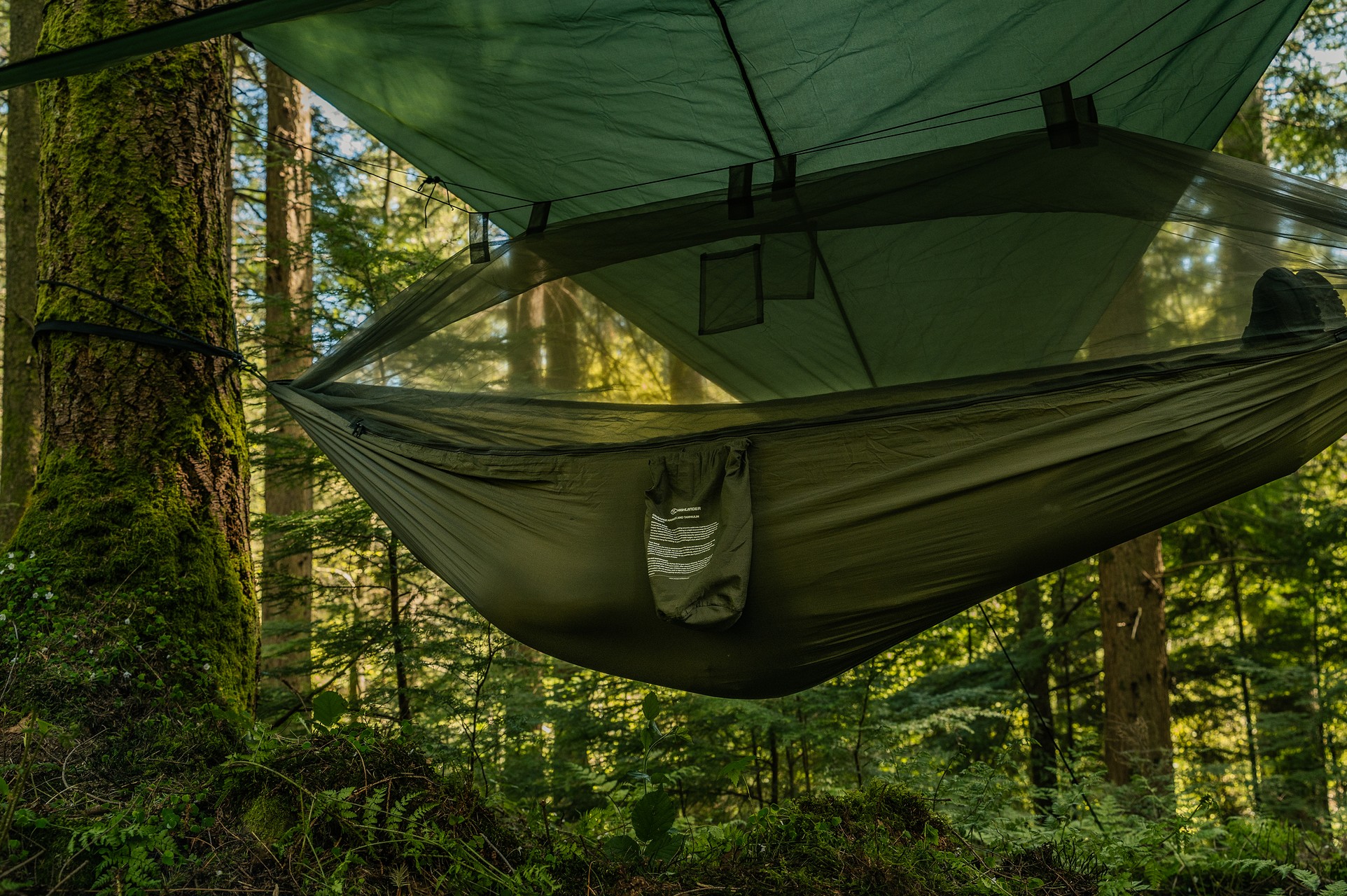 Houpací síť s moskytiérou Highlander Forces Crusader