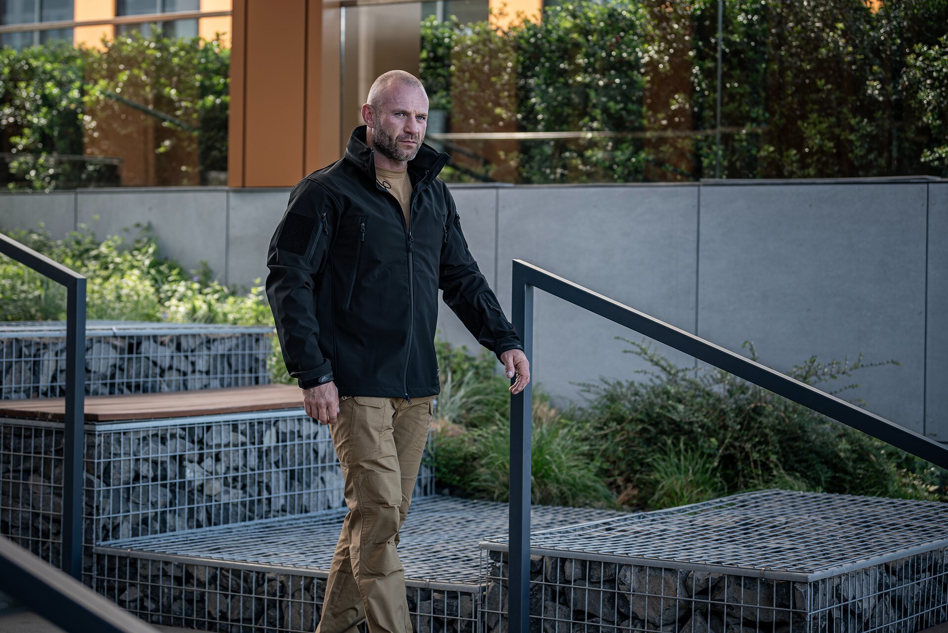 Bunda Helikon-Tex Gunfighter Softshell Shark Skin Windblocker - Black