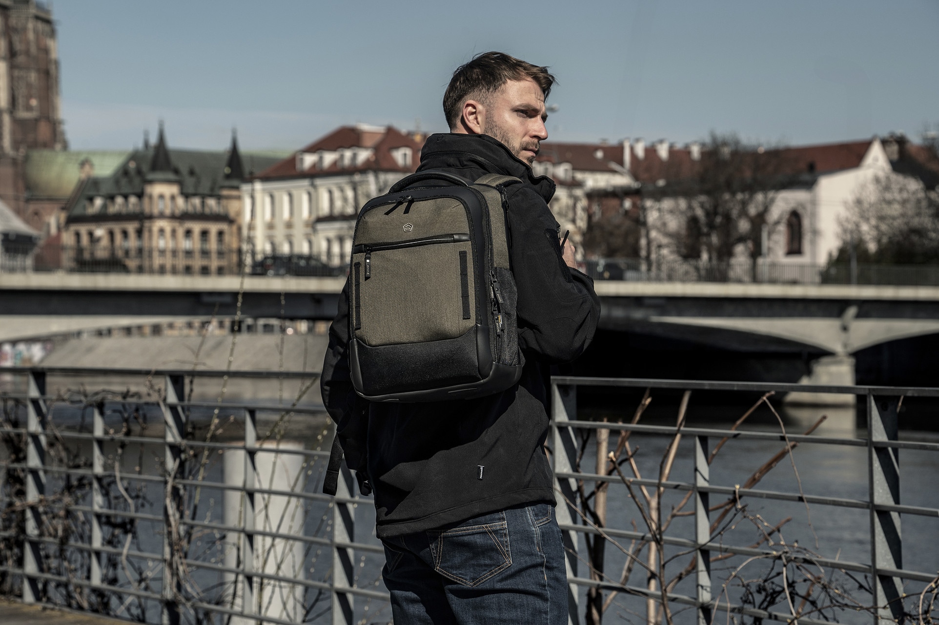 Bunda Pentagon Artaxes - Black