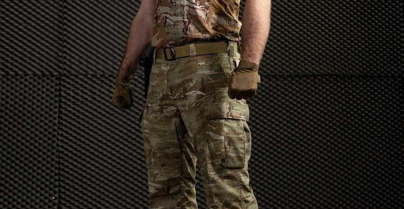 Taktické kalhoty. Jak se liší od běžných kalhot?