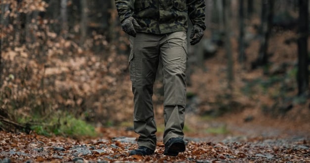 Nejlepší outdoorové kalhoty – podívejte se na doporučené modely
