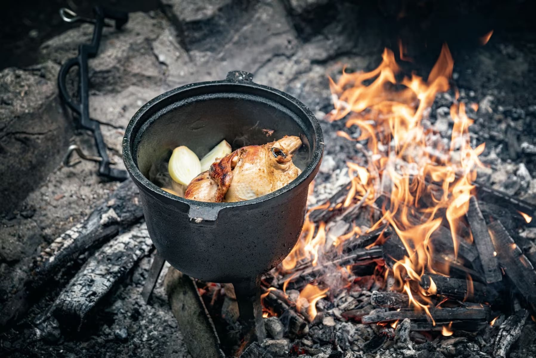 Maďarský kotlík s kapacitou 9 litrů