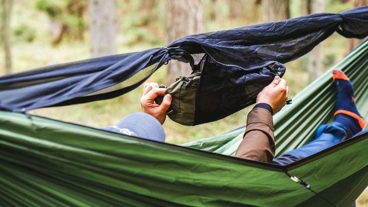 Lesovik - DRAKA - Hängematte mit Moskitonetz - Olive Green