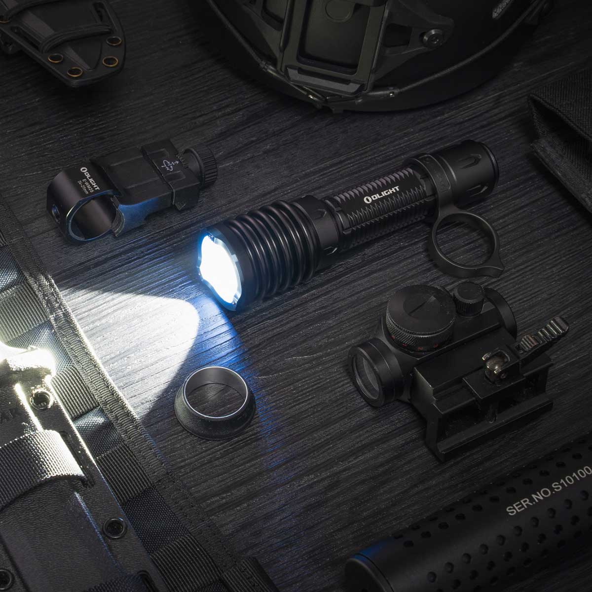 Olight - Warrior X 3 - Taktische Taschenlampe - 2500 Lumen