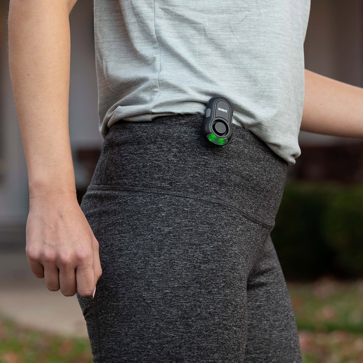 Sabre - Red Clip-On LED - Personenalarm mit Trageclip - Black