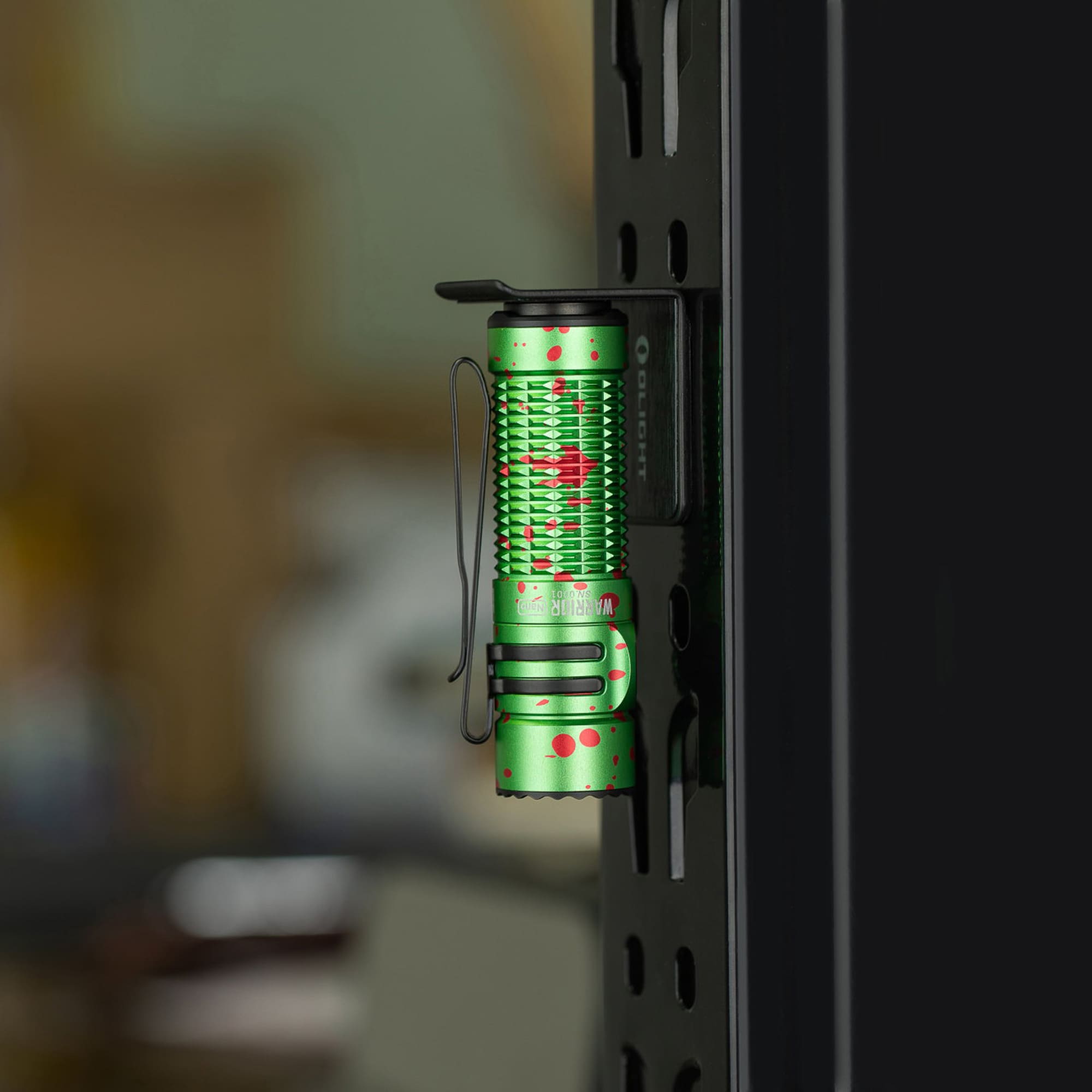 Olight - Warrior Nano Zombie Taschenlampe Green - 1200 Lumen