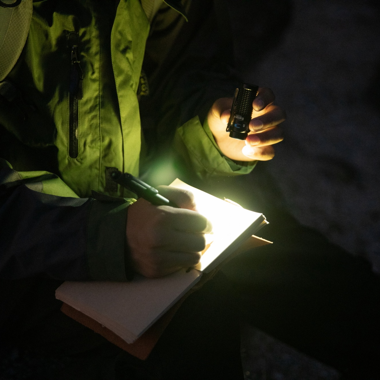 Olight -  Baton 4 - Akku-Taschenlampe 1300 Lumen - Black