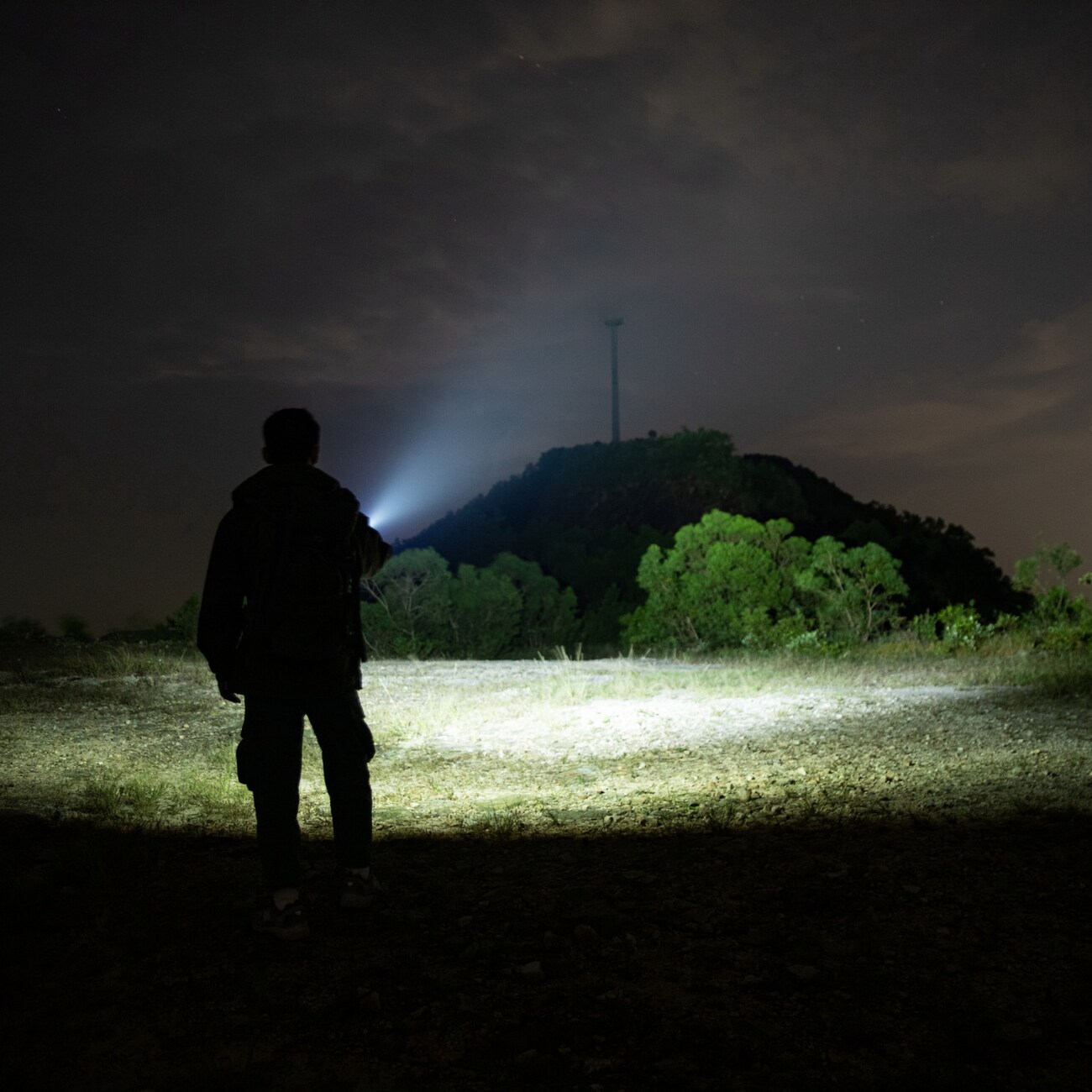 Olight -  Baton 4 - Akku-Taschenlampe 1300 Lumen - Regal Blue