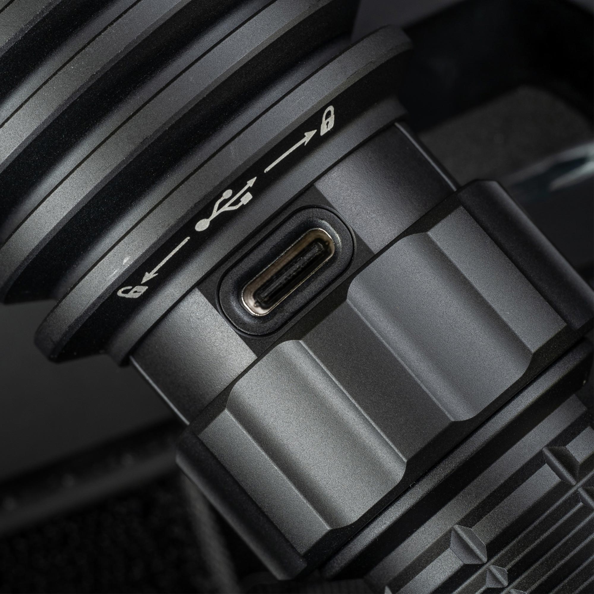Olight - Warrior X 4 - Taktische Taschenlampe 2600 Lumen - Matte Black