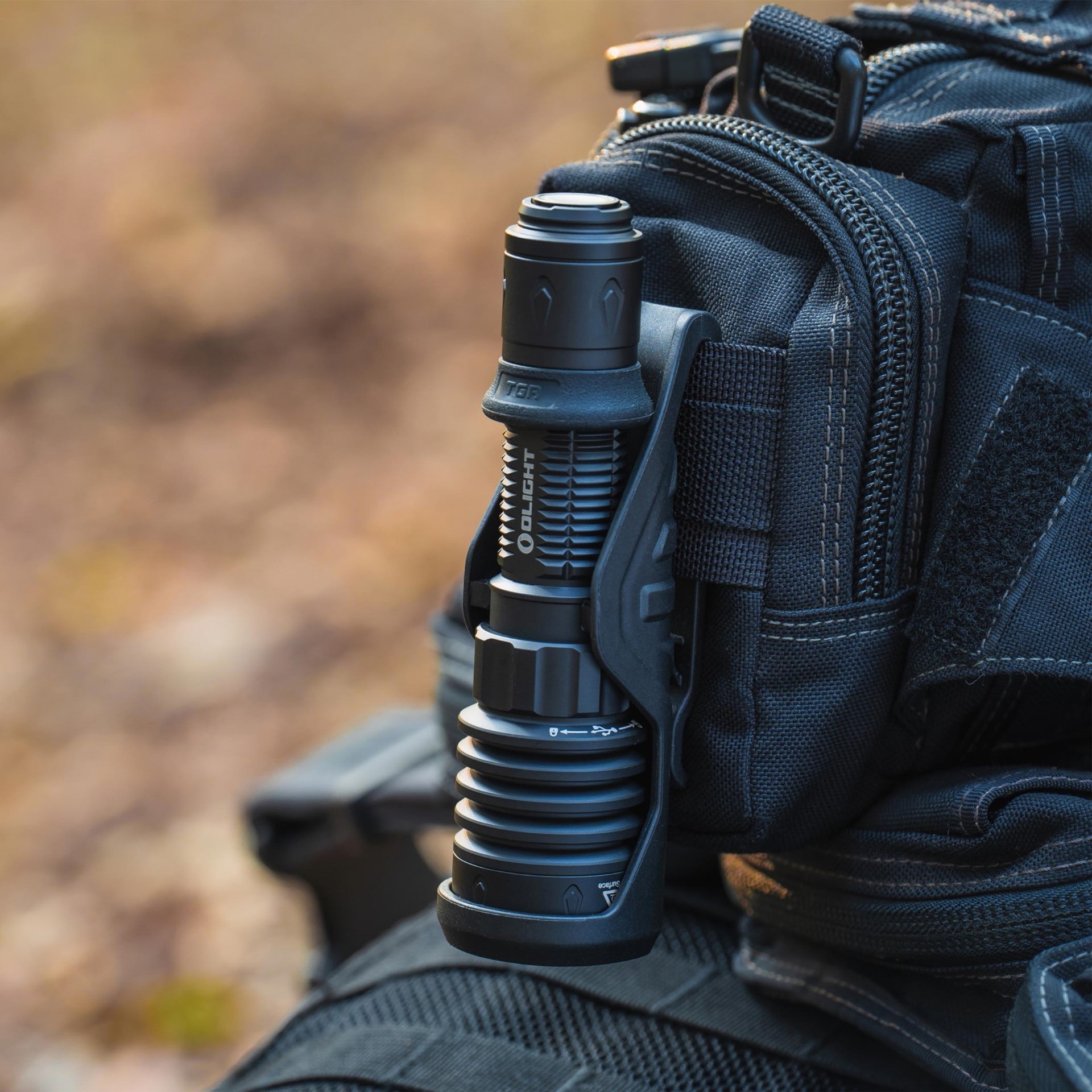 Olight - Warrior X 4 - Taktische Taschenlampe 2600 Lumen - Matte Black