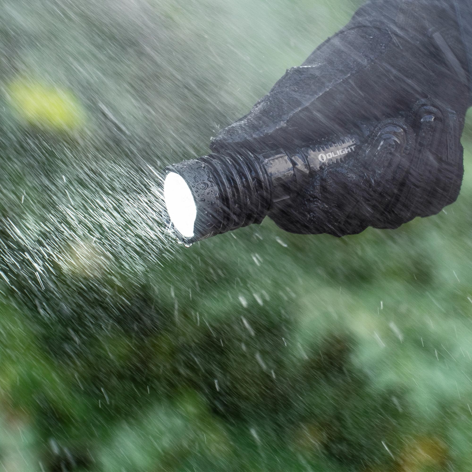 Olight - Warrior X 4 - Taktische Taschenlampe 2600 Lumen - Matte Black