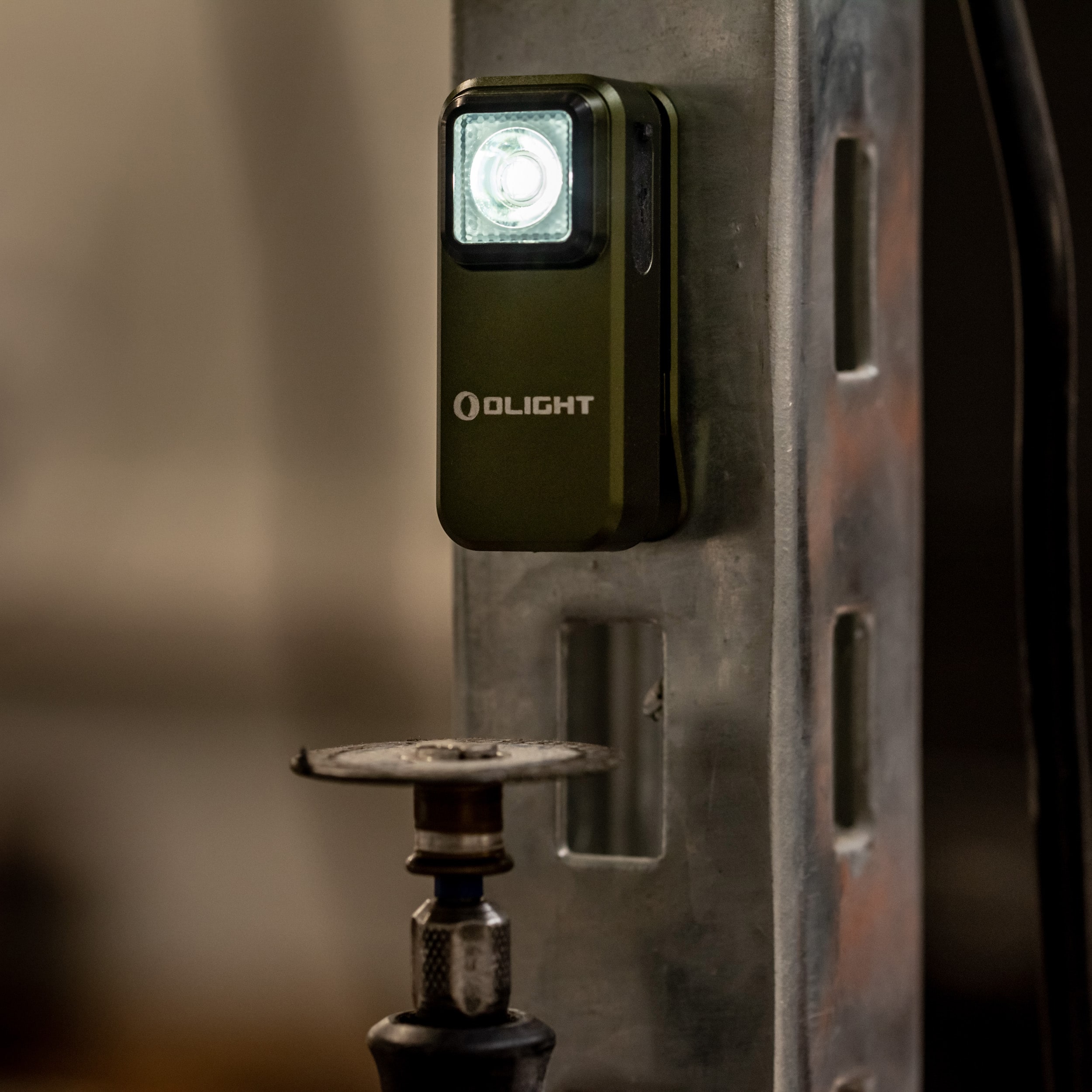 Olight - Oclip Akku-Taschenlampe 300 Lumen - OD Green