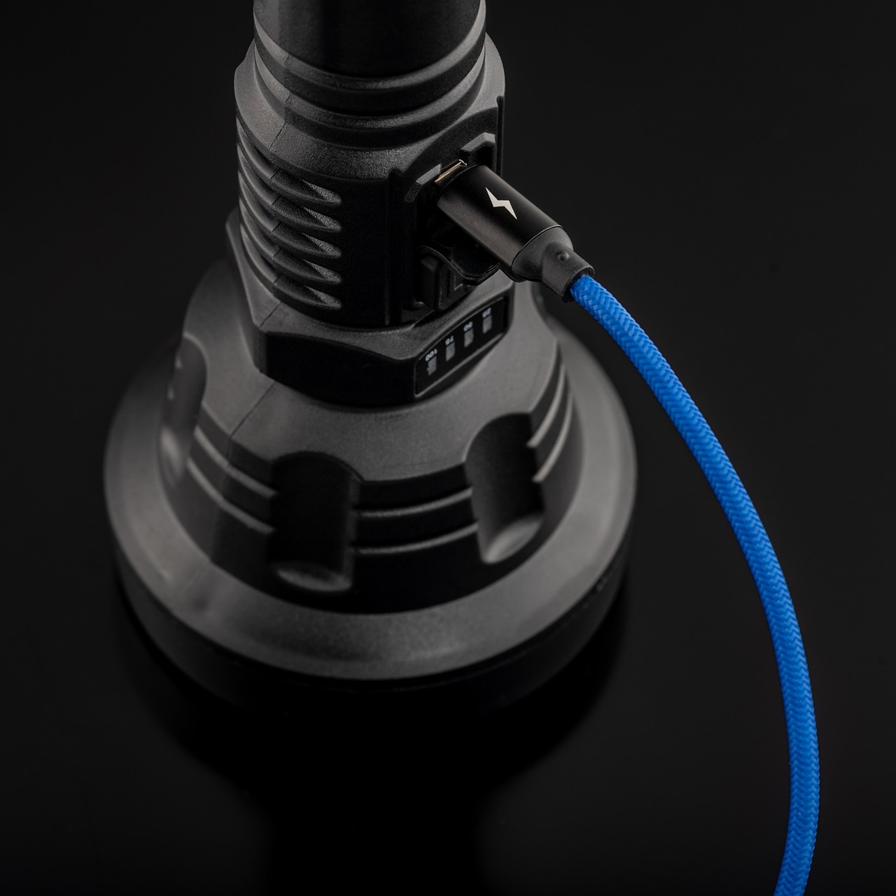 XRG - E500 Thrower Akku Taschenlampe - 1200 Lumen