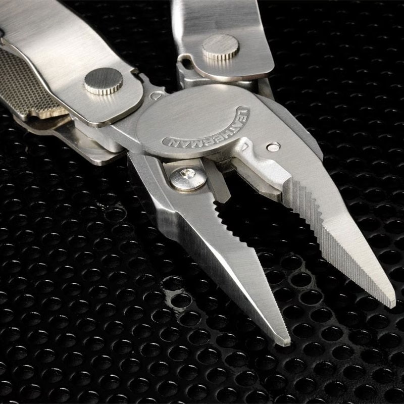 Leatherman - Super Tool 300 Multitool mit Holster