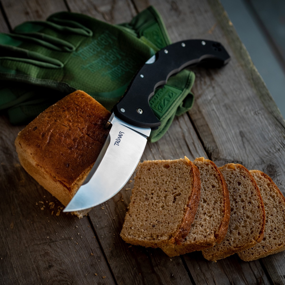 Militärisches Roggenmehlbrot mit Natursauerteig bis zu 24 Monate haltbar - aus Roggenmehl Typ 720 - 700 g