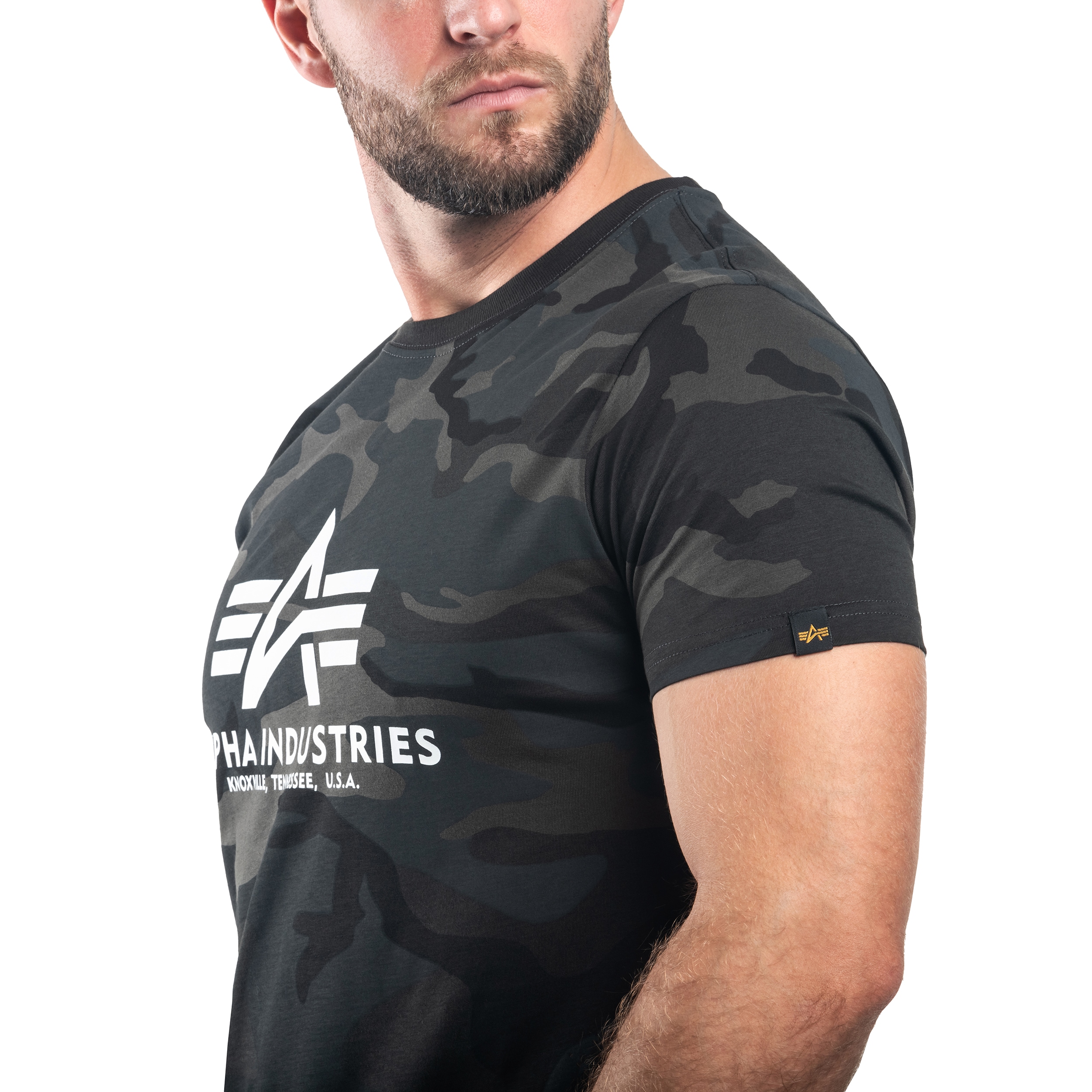 Alpha Industries - Basic T-Shirt - Black Camo