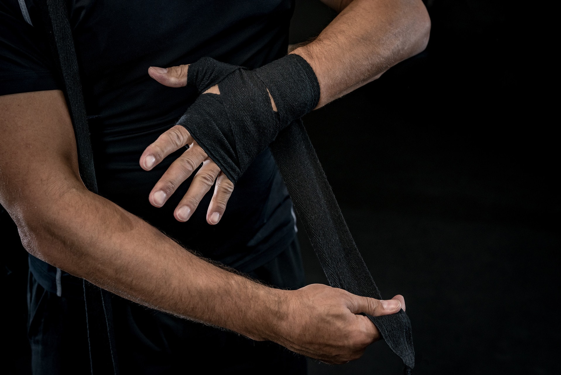 DBX Bushido - Boxbandagen für Hände und Handgelenke 2 x 2 m - Schwarz