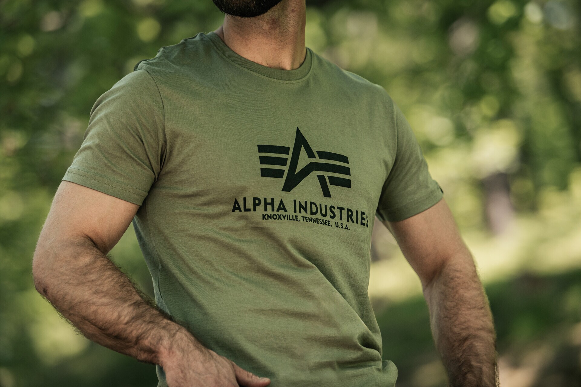 Alpha Industries - Basic T-Shirt - Olive/Black