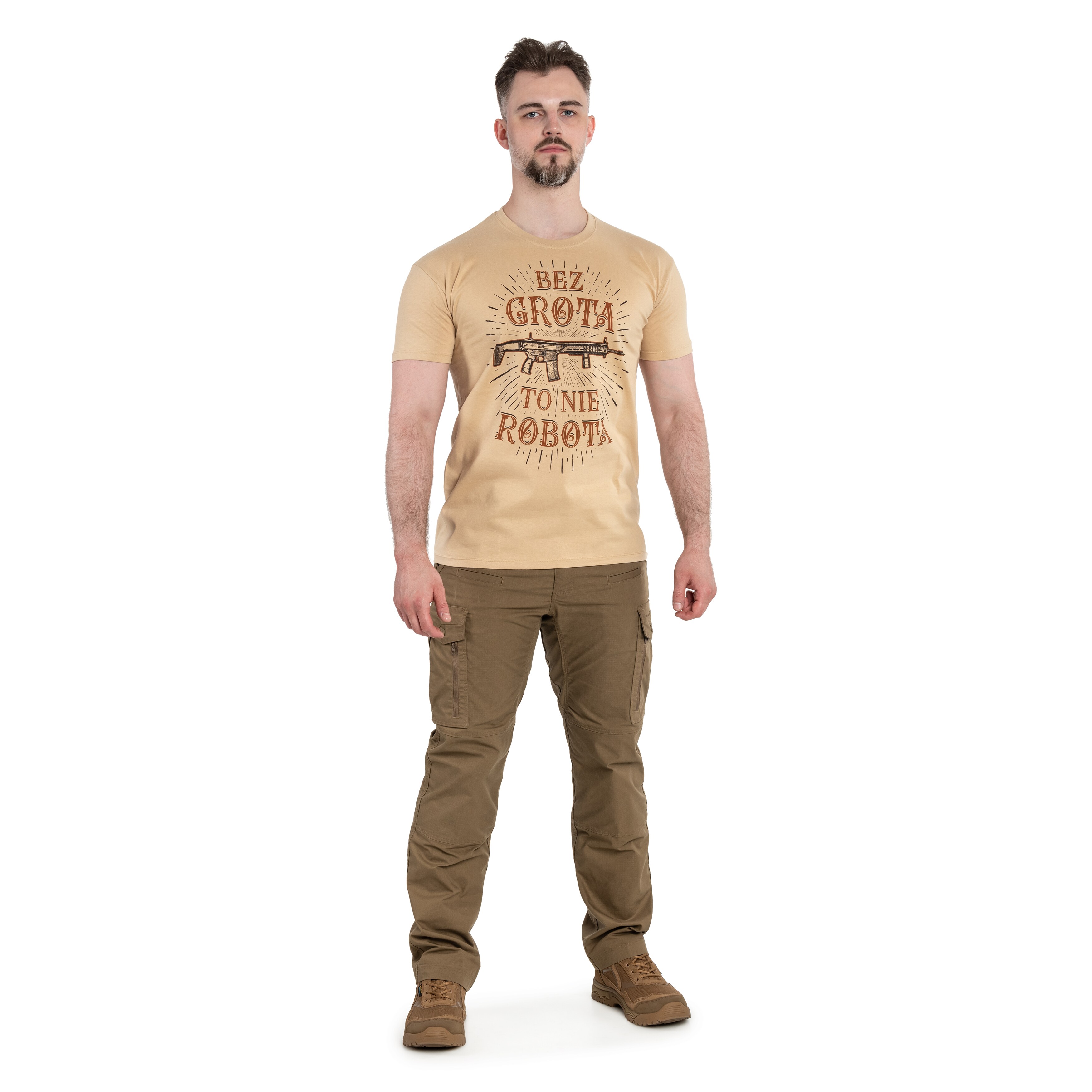 War Hog - T-Shirt mit Aufschrift Bez Grota to nie robota - Coyote