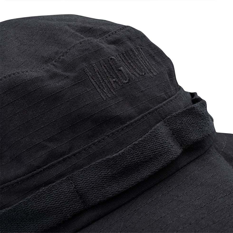 Magnum - Scrub - Hut - Black