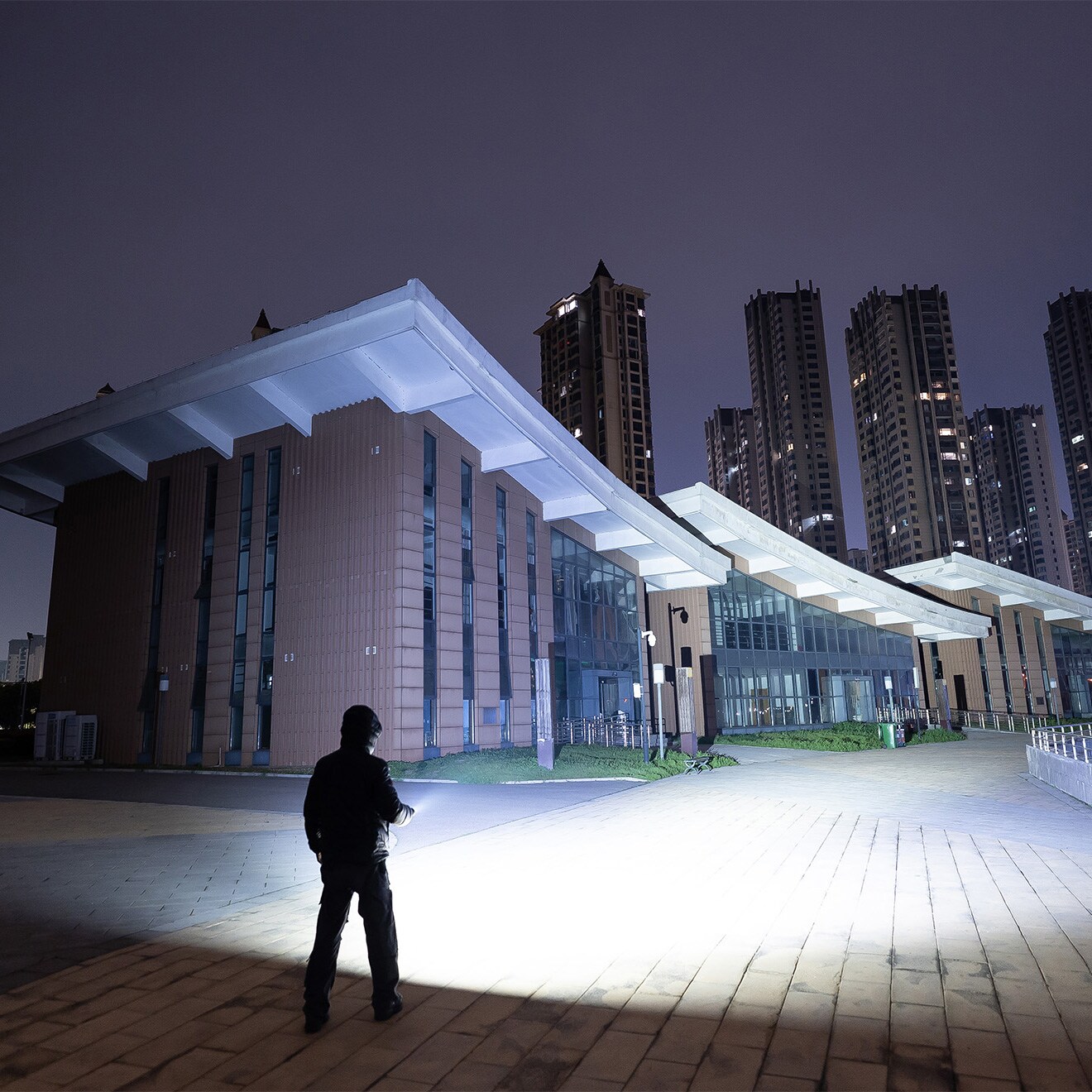 Olight - Prowess Taschenlampe Black - 5000 Lumen