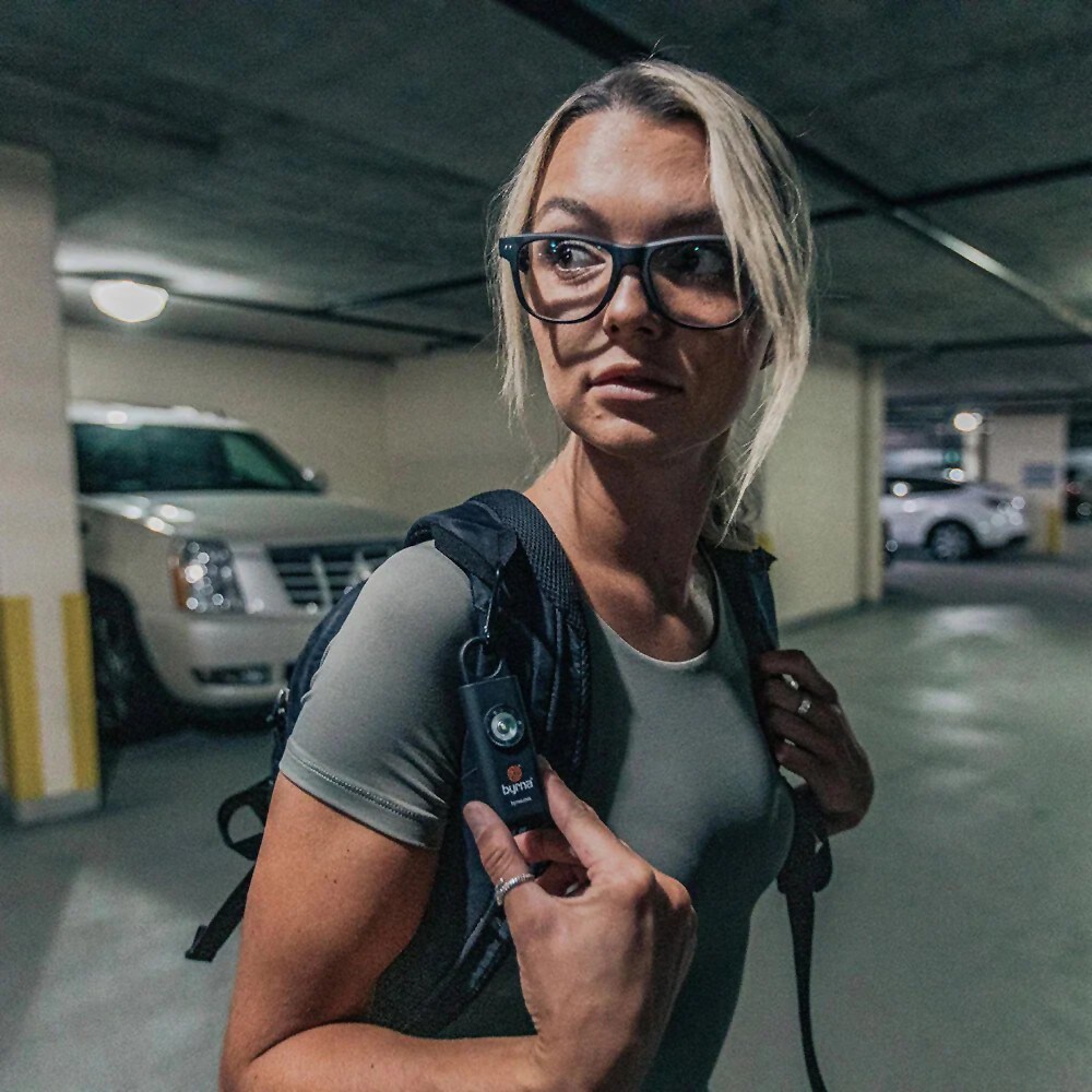 Byrna - Banshee Persönlicher Alarm mit Taschenlampe - Schwarz