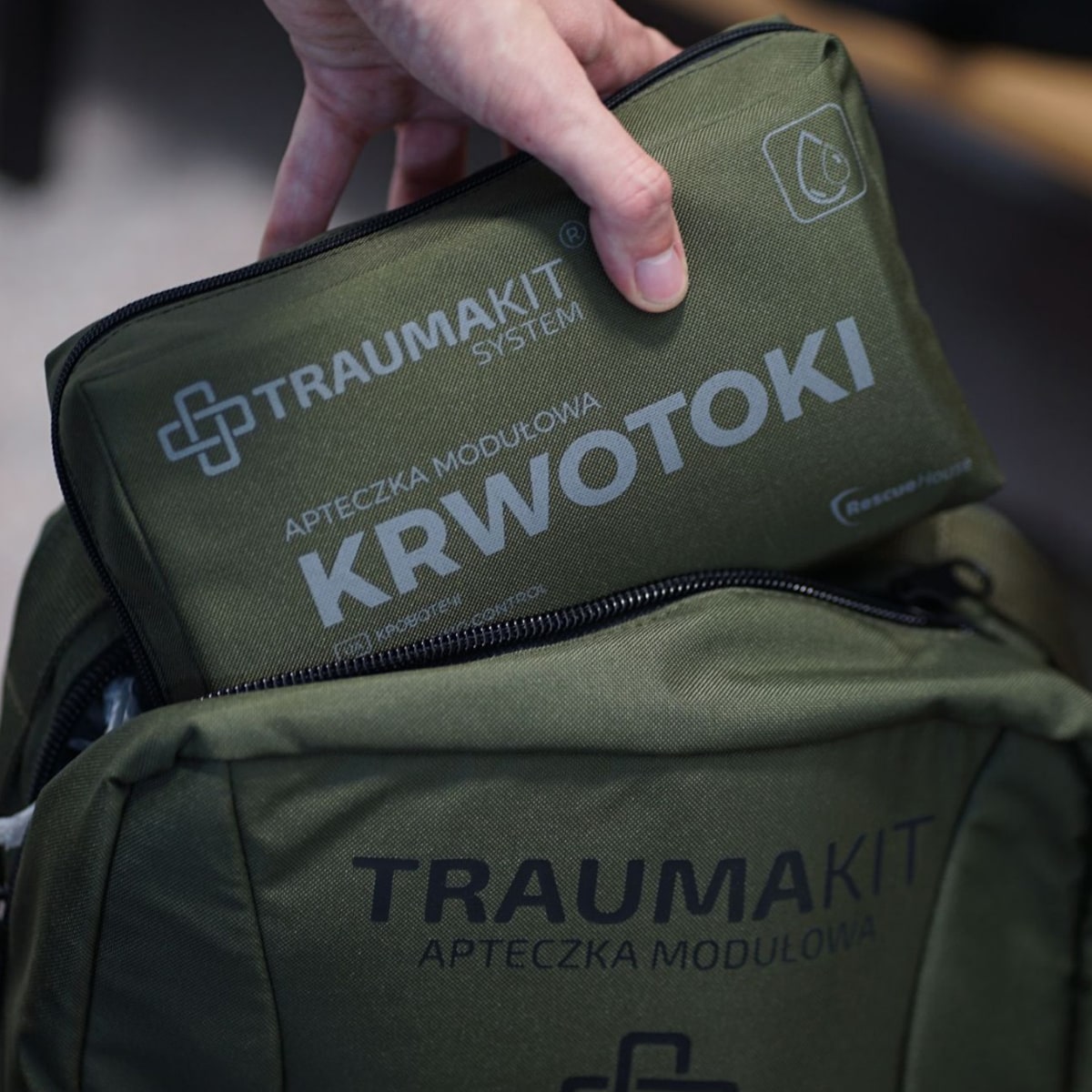 AedMax - Trauma Kit K Modularer Erste-Hilfe-Kasten - Grün - Blutungen