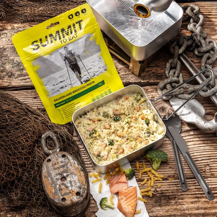 Summit To Eat - Gefriergetrocknete Lebensmittel -  Lachs mit Nudeln und Brokkoli 117 g