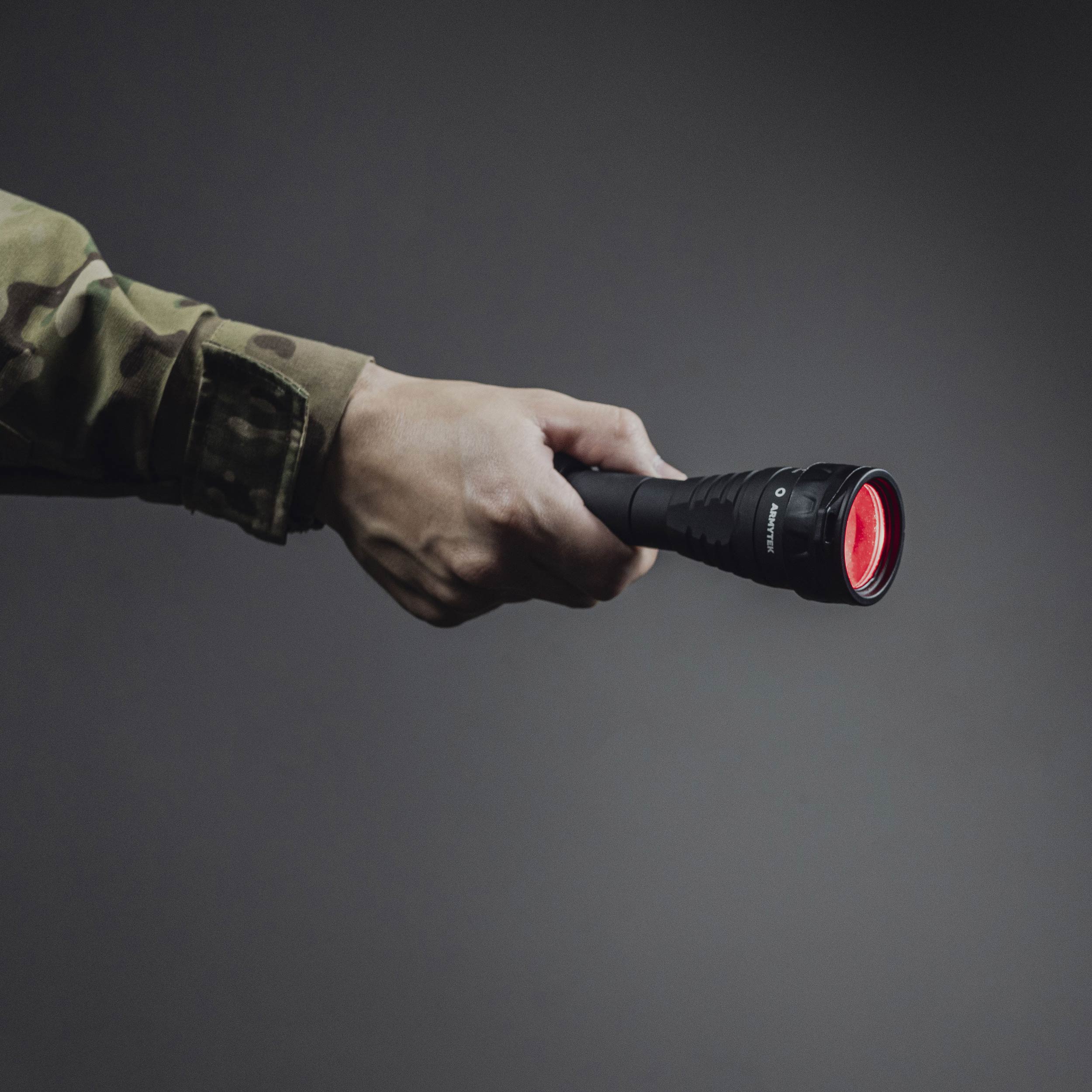 Armytek - Predator PRO Magnet Extended Set Warm - Taktische Taschenlampe - 1400 Lumen