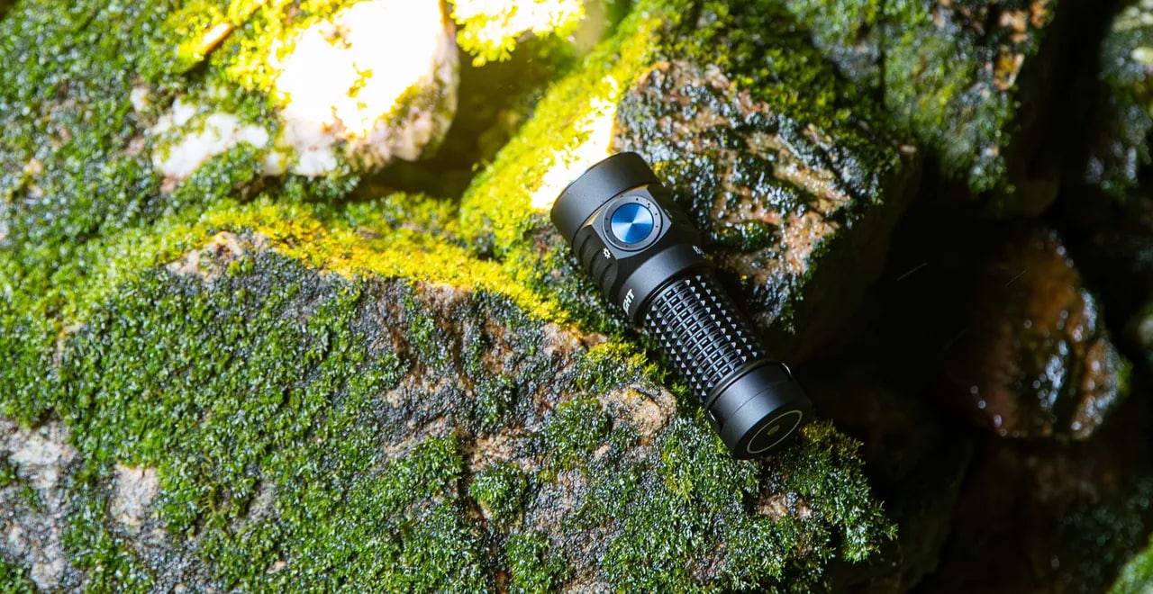 Olight - Baton Turbo Black wiederaufladbare Taschenlampe - 1000 Lumen