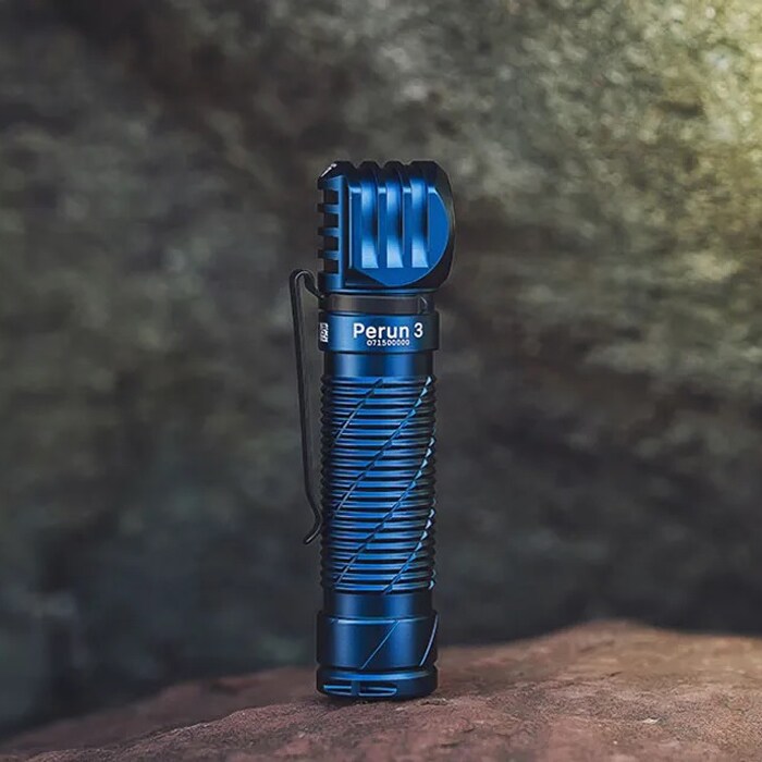 Olight - Perun 3 Midnight Blue Kopf- und Winkeltaschenlampe mit Stirnband - 3000 Lumen