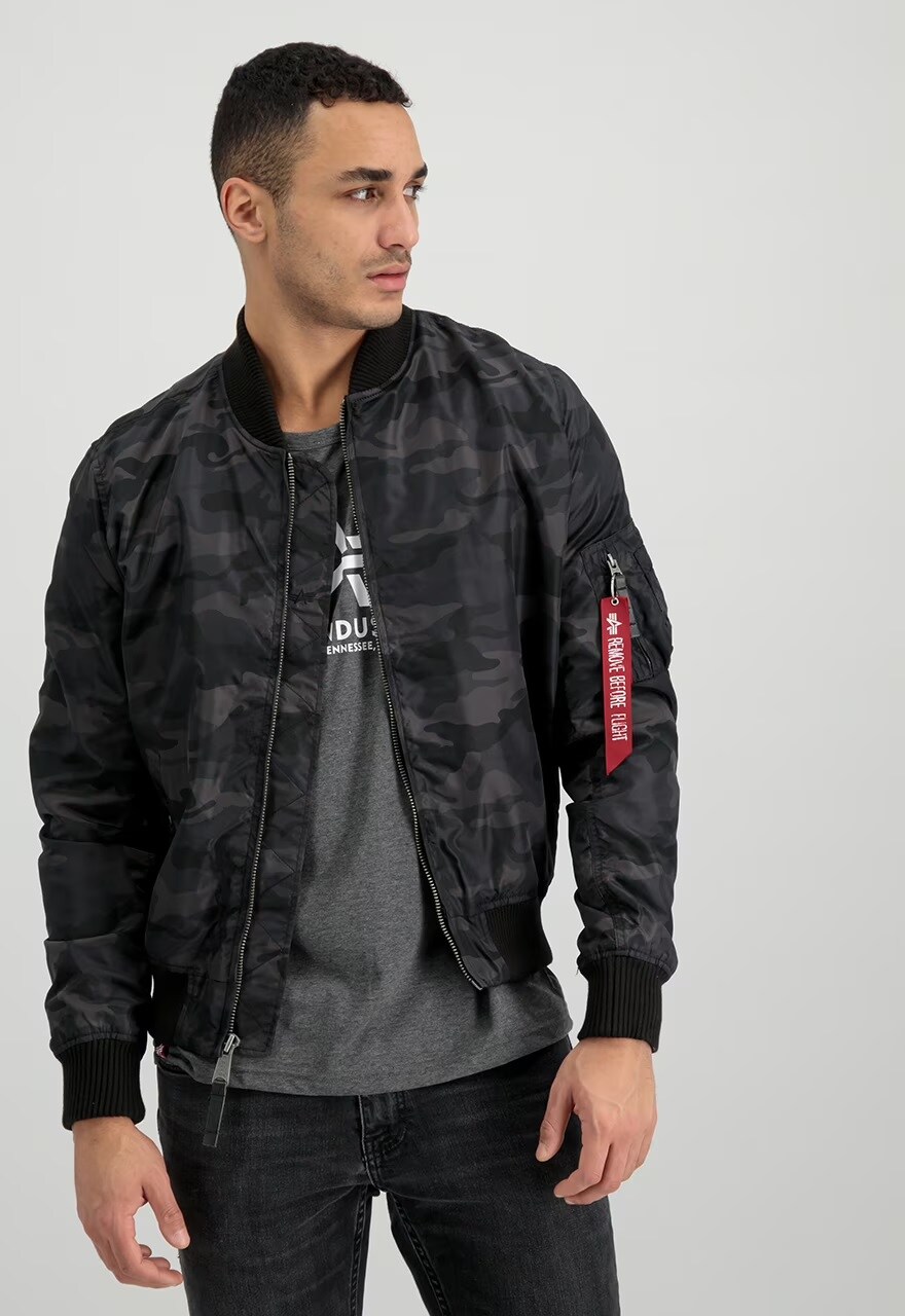 Alpha Industries - MA-1 TT Two Tone Jacke - Black Camo