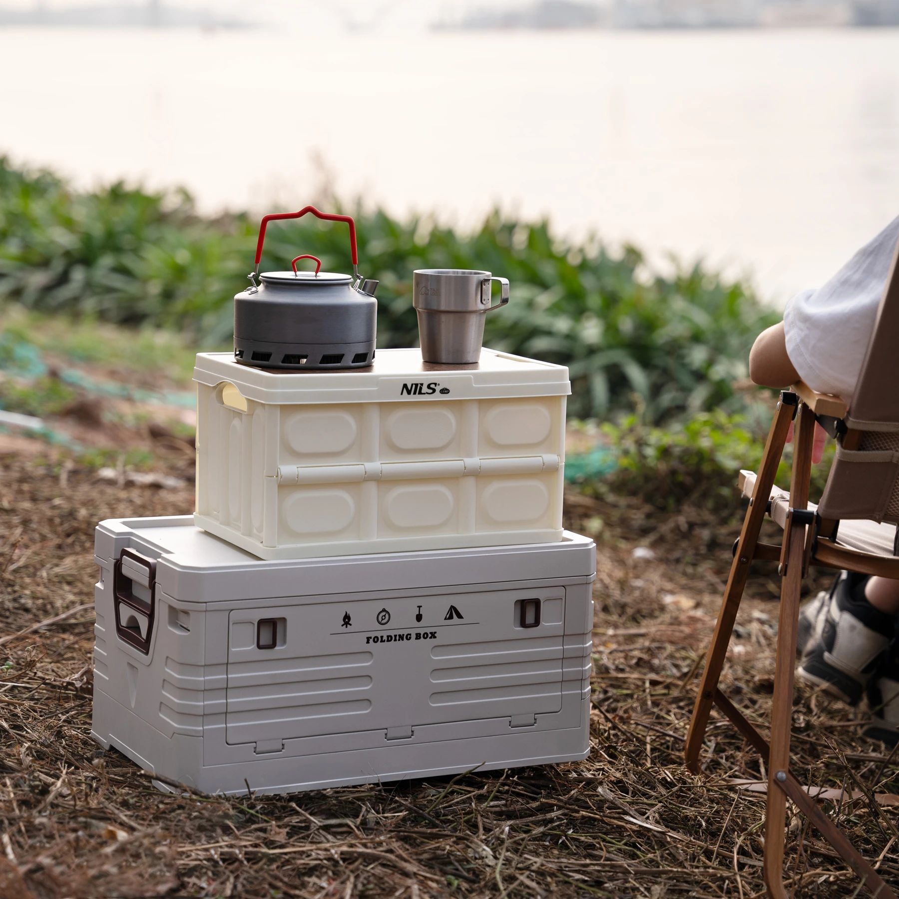 Nils Camp - NCB4007 Transportkiste 9 l mit Holzplatte