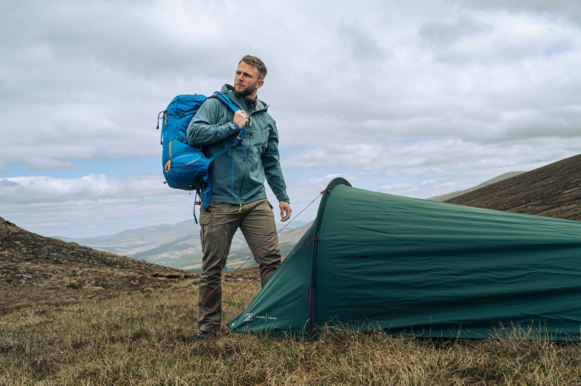 Highlander - Outdoor Respite Tunnel Tent - 1-Personen Zelt - Pine Green